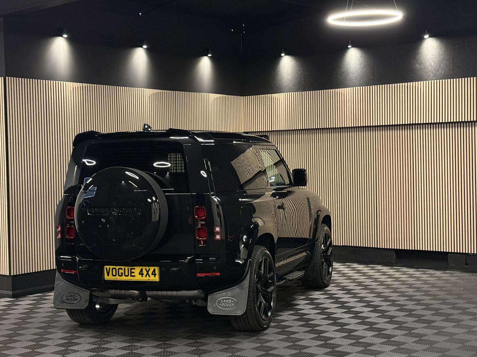 2025 LAND ROVER DEFENDER 90 2025 LAND ROVER DEFENDER 90