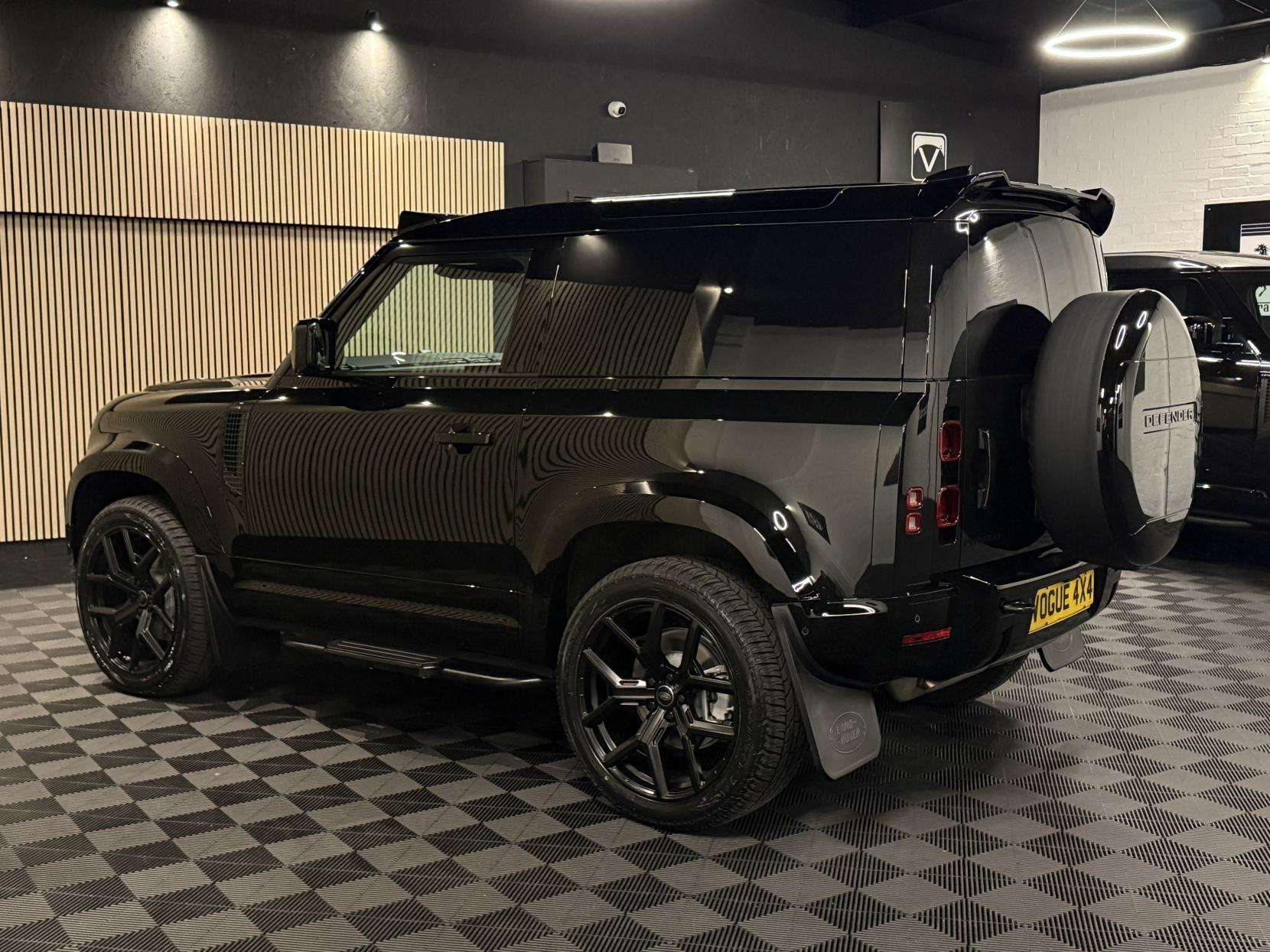 2025 LAND ROVER DEFENDER 90 2025 LAND ROVER DEFENDER 90