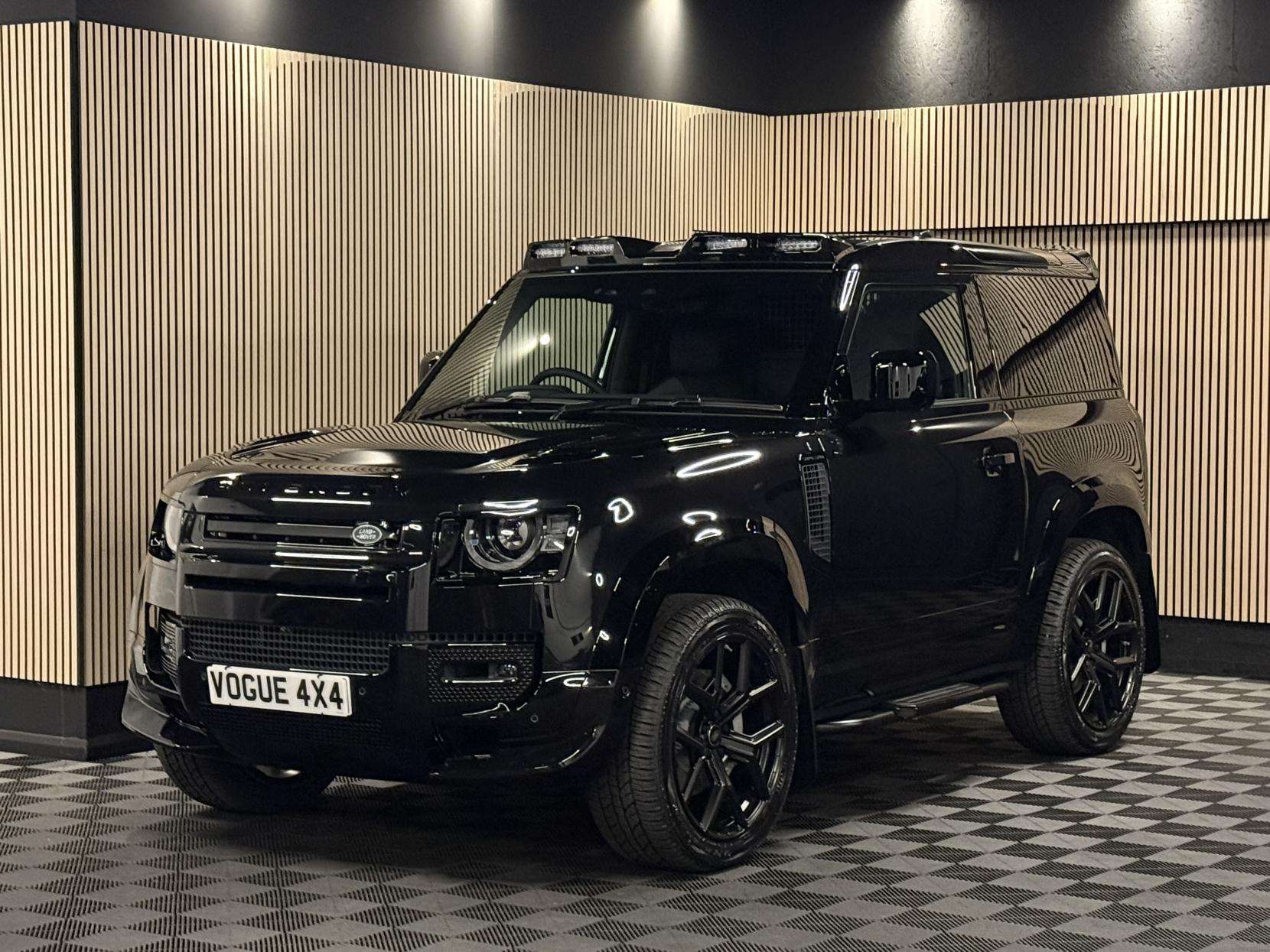 2025 LAND ROVER DEFENDER 90 2025 LAND ROVER DEFENDER 90