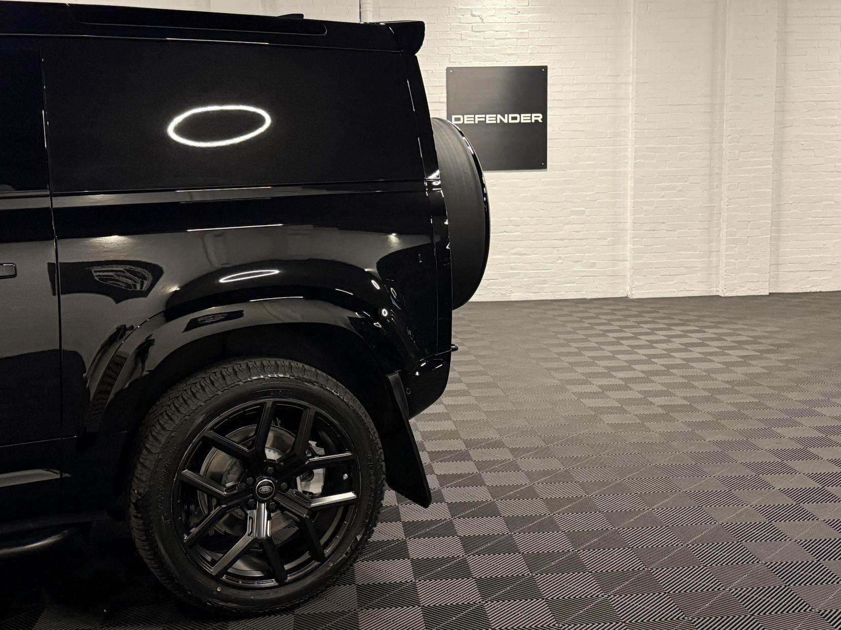 2025 LAND ROVER DEFENDER 90 2025 LAND ROVER DEFENDER 90