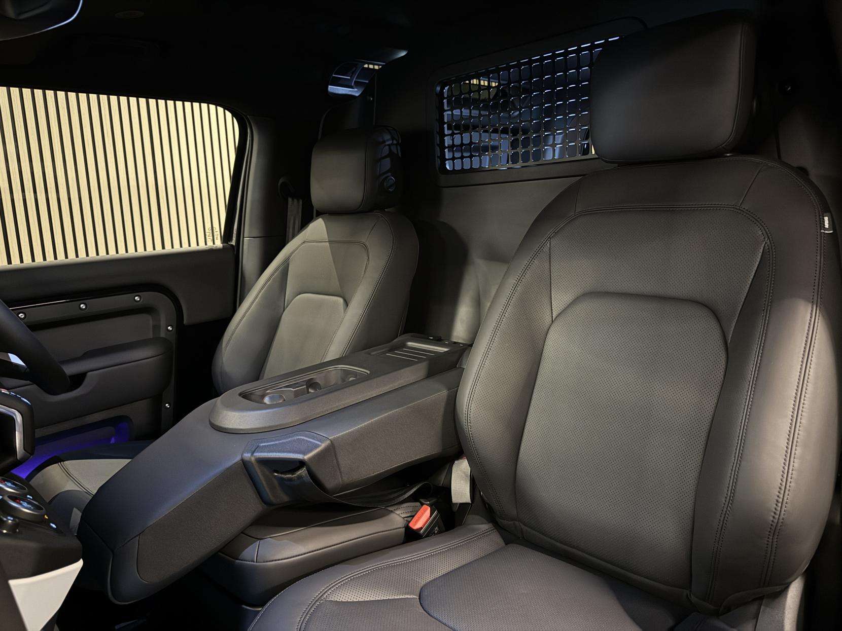 2025 LAND ROVER DEFENDER 90 2025 LAND ROVER DEFENDER 90