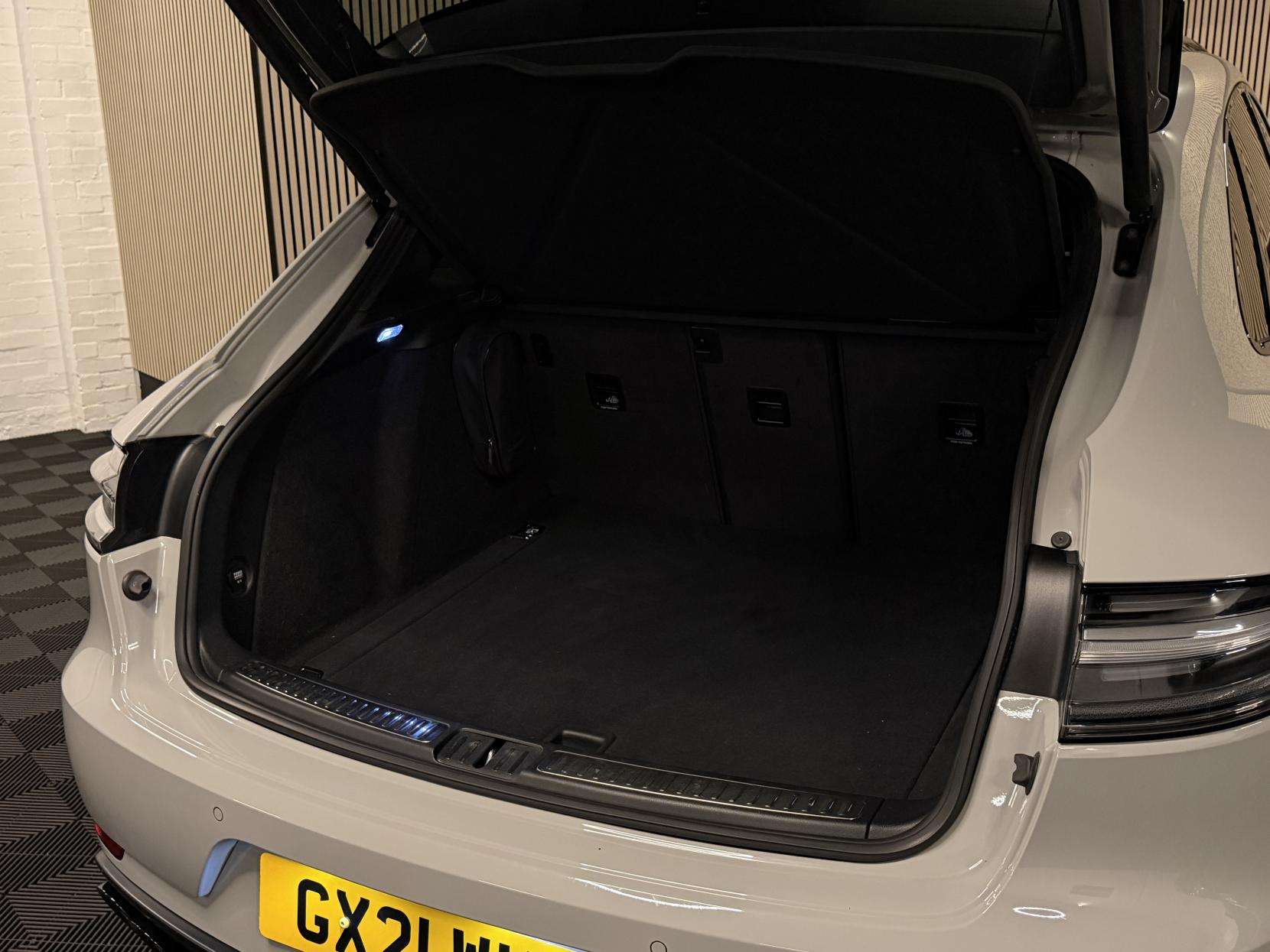 2021 PORSCHE MACAN 2021 PORSCHE MACAN