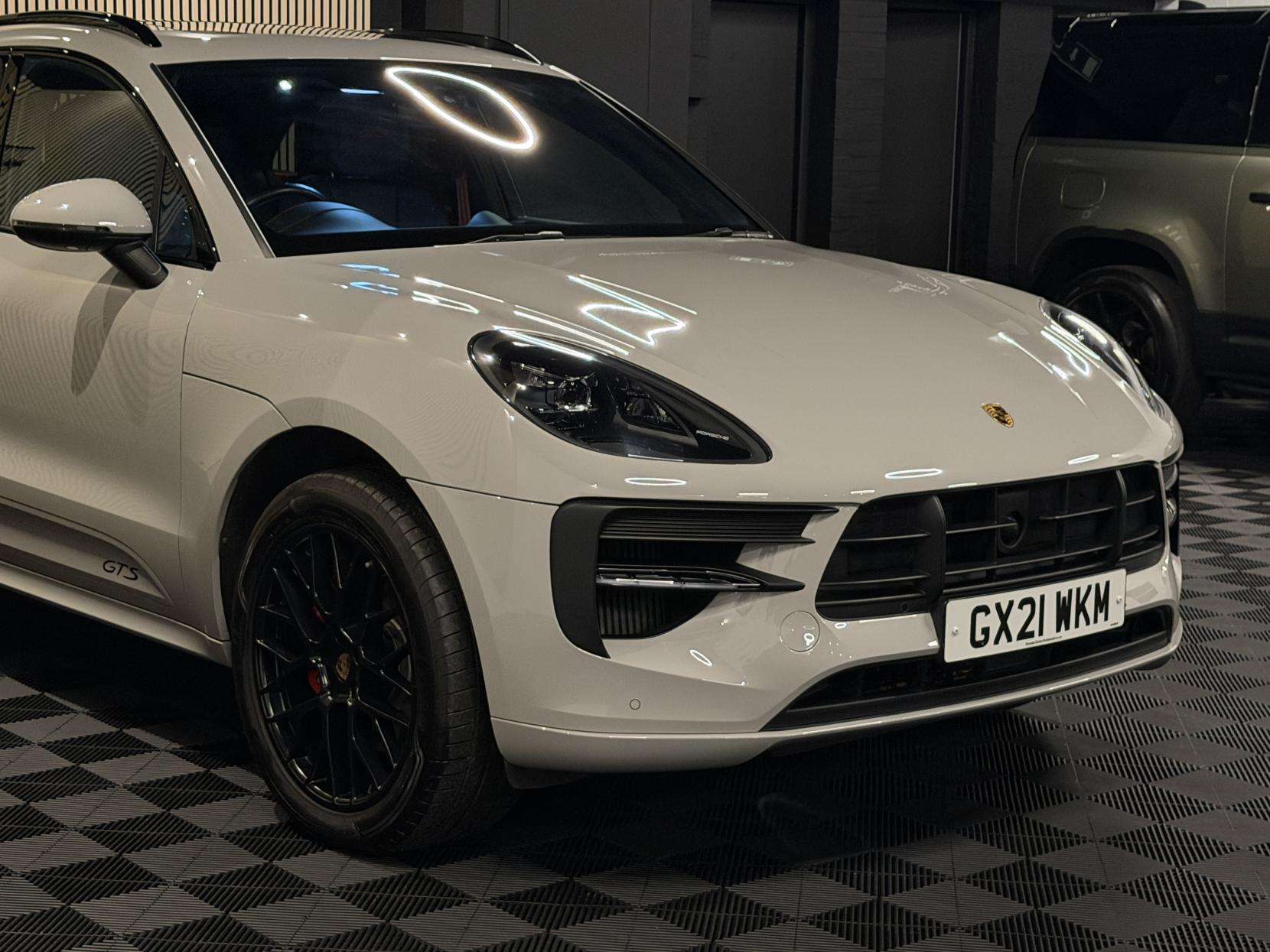 2021 PORSCHE MACAN 2021 PORSCHE MACAN