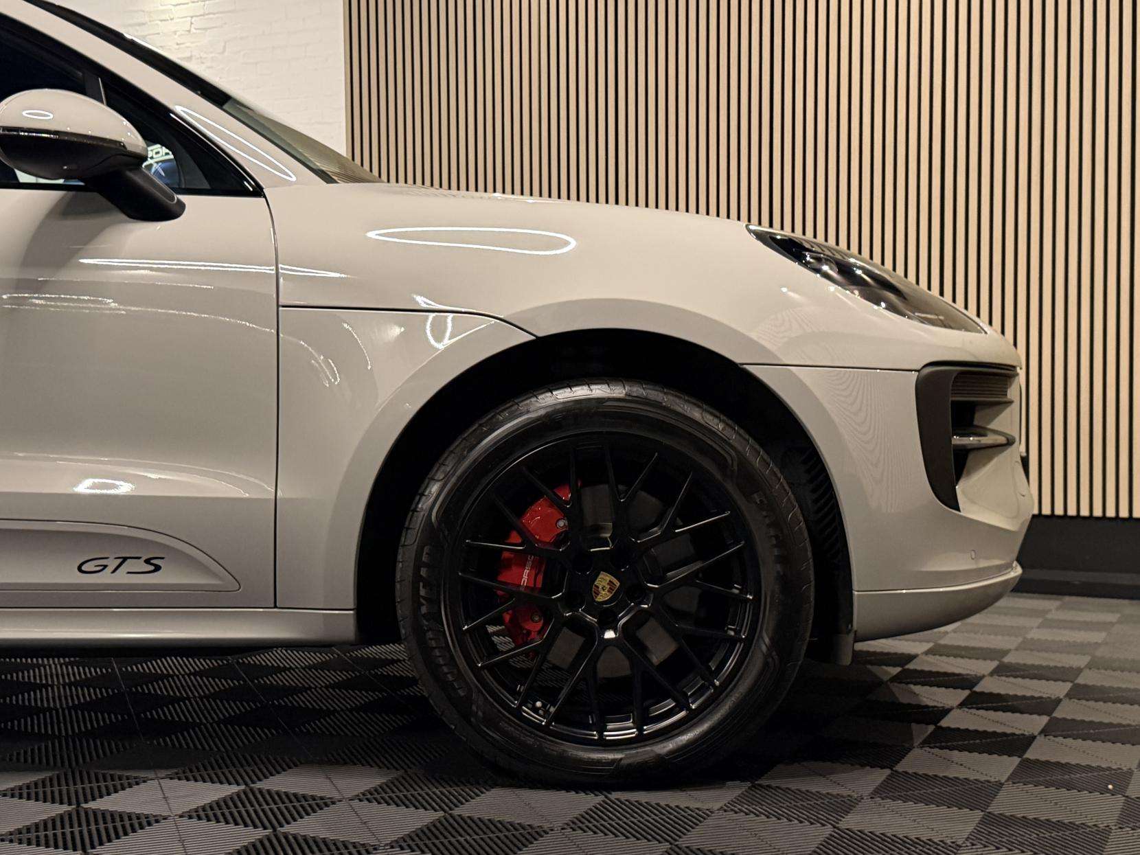 2021 PORSCHE MACAN 2021 PORSCHE MACAN