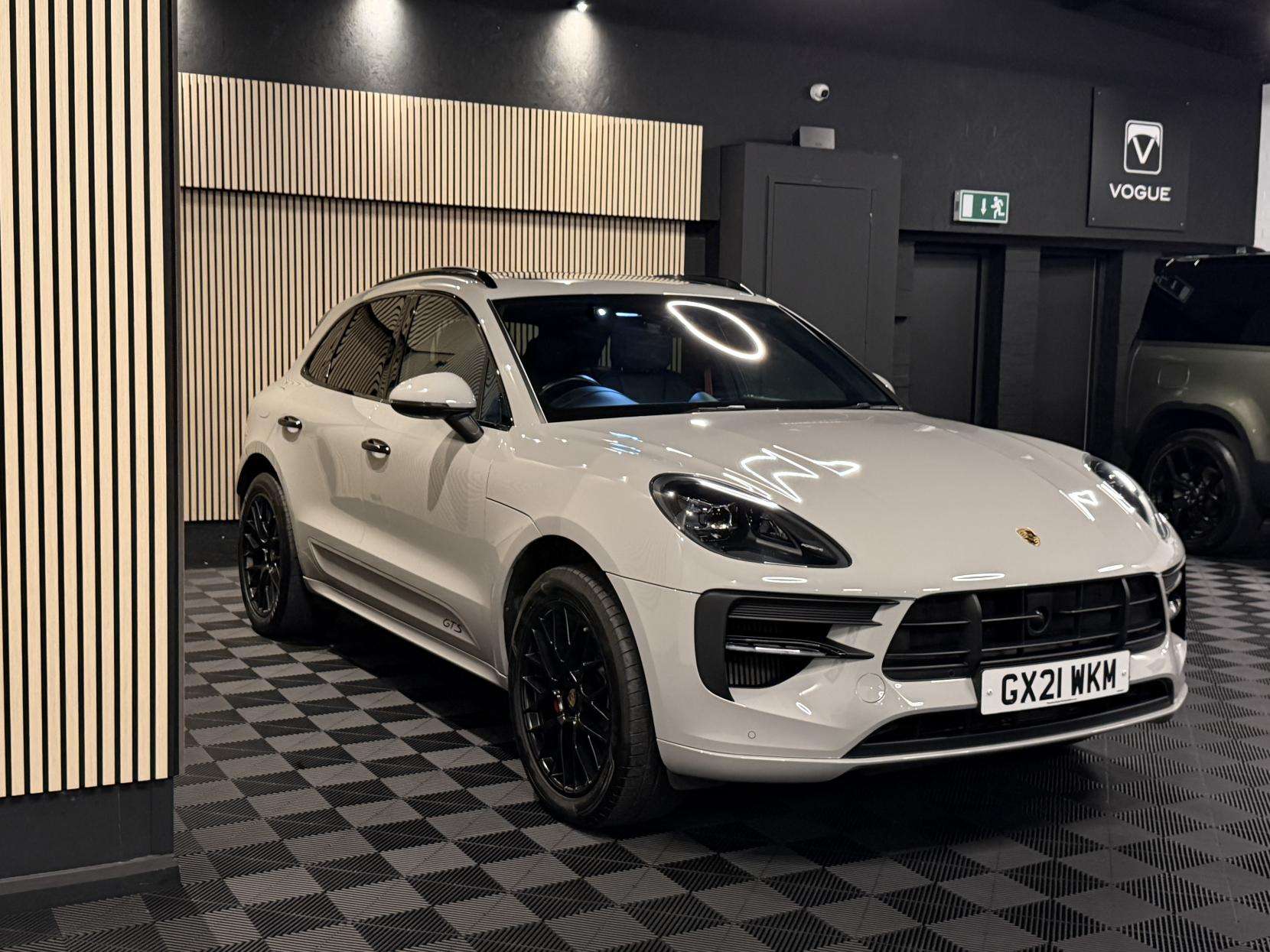 2021 PORSCHE MACAN 2021 PORSCHE MACAN