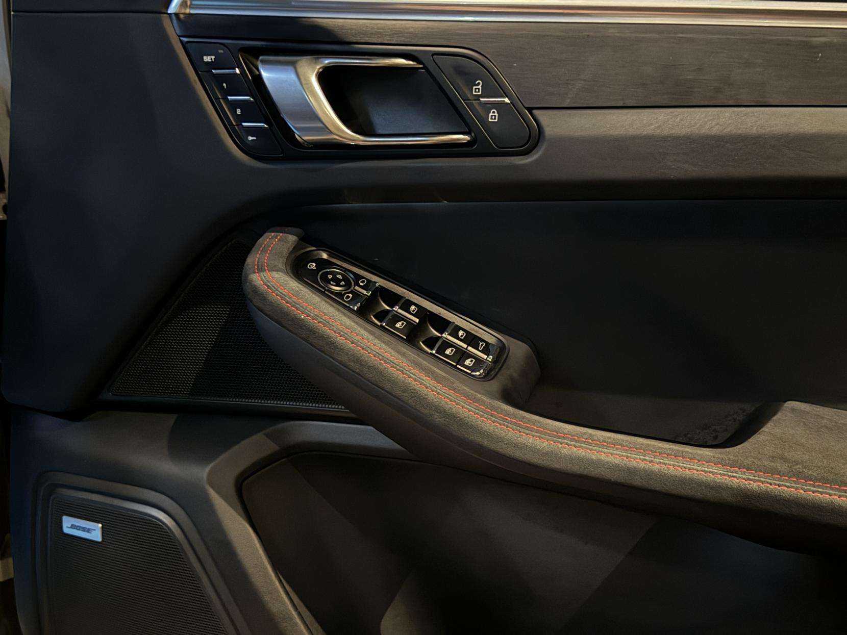 2021 PORSCHE MACAN 2021 PORSCHE MACAN