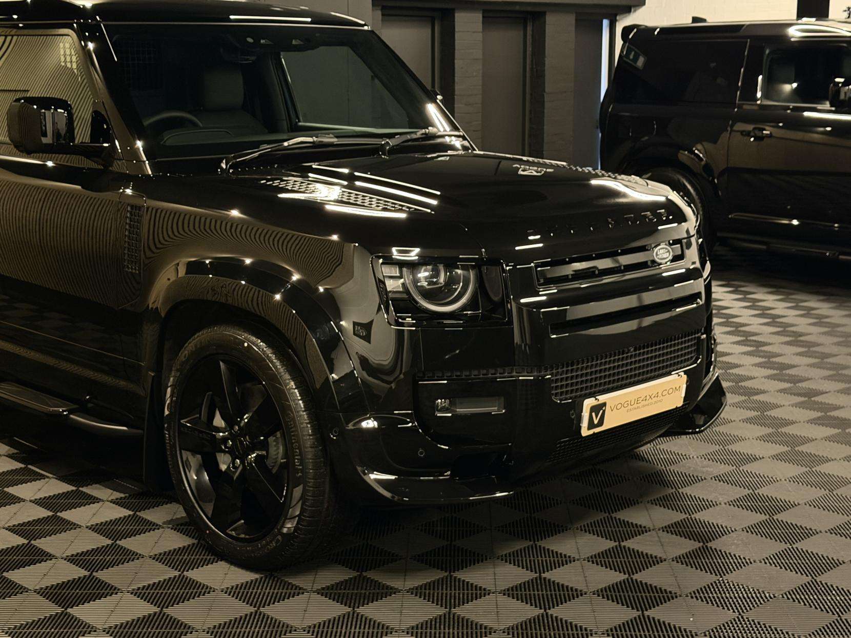 2025 LAND ROVER DEFENDER 90 2025 LAND ROVER DEFENDER 90