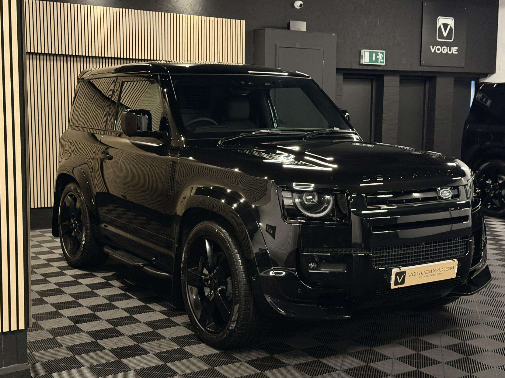 2025 LAND ROVER DEFENDER 90 2025 LAND ROVER DEFENDER 90