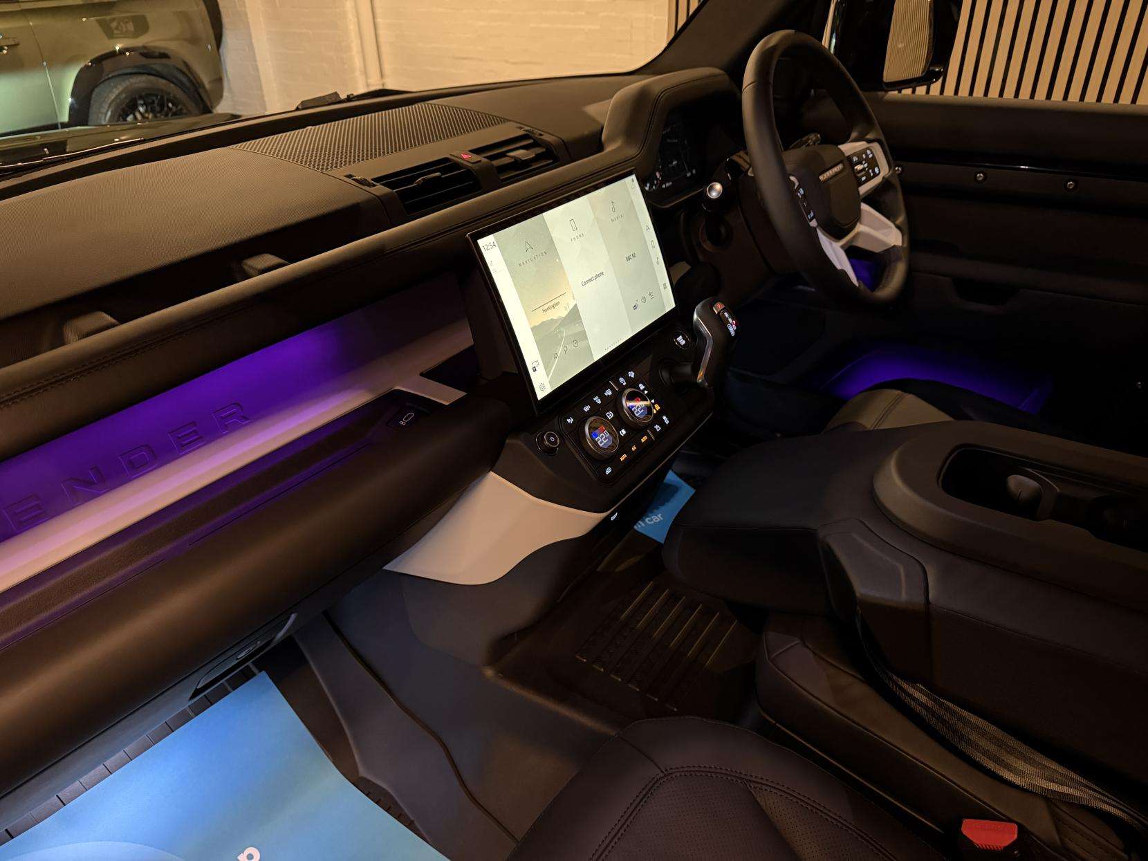 2025 LAND ROVER DEFENDER 90 2025 LAND ROVER DEFENDER 90