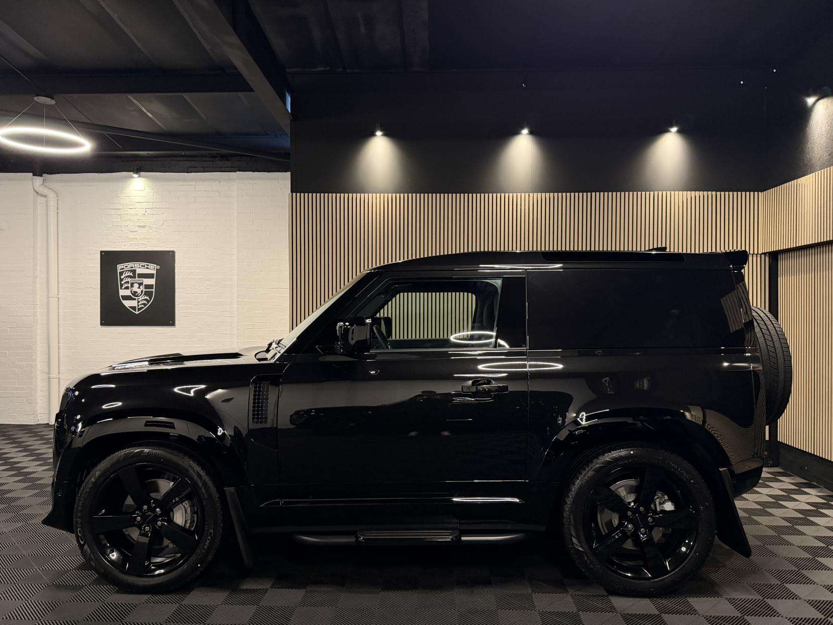 2025 LAND ROVER DEFENDER 90 2025 LAND ROVER DEFENDER 90