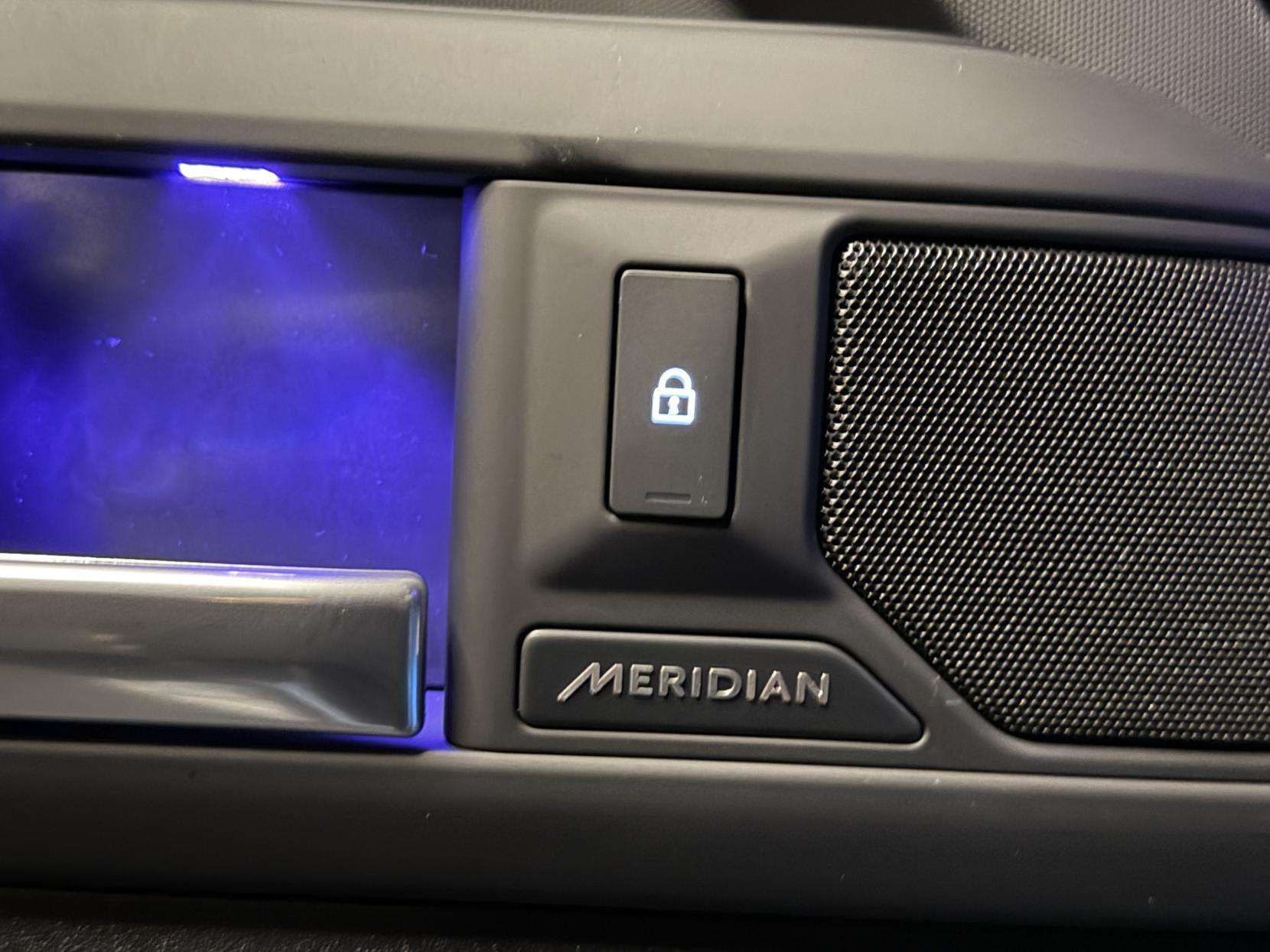 2025 LAND ROVER DEFENDER 90 2025 LAND ROVER DEFENDER 90