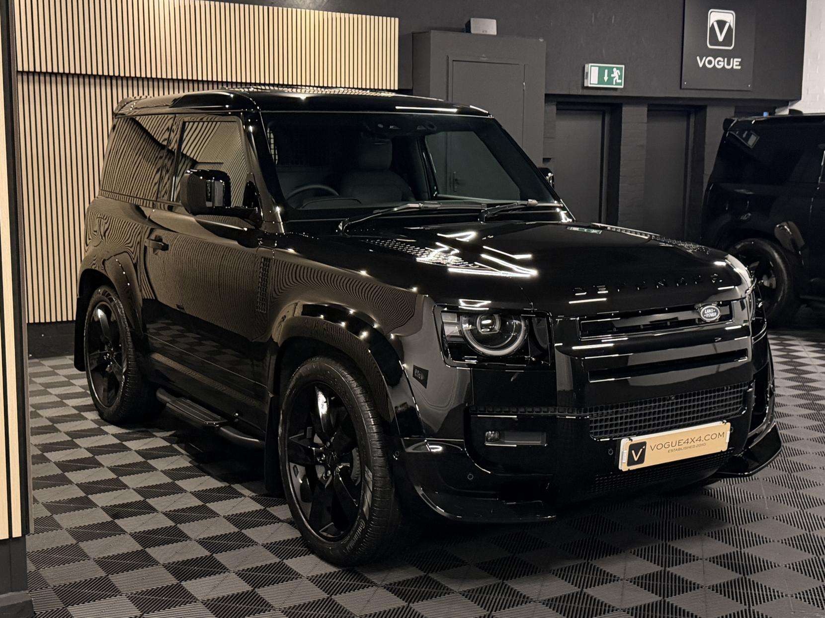 2025 LAND ROVER DEFENDER 90 2025 LAND ROVER DEFENDER 90