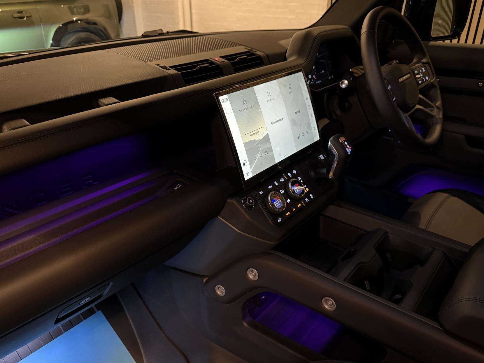 2025 LAND ROVER DEFENDER 90 2025 LAND ROVER DEFENDER 90