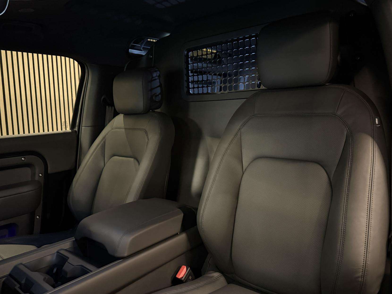 2025 LAND ROVER DEFENDER 90 2025 LAND ROVER DEFENDER 90