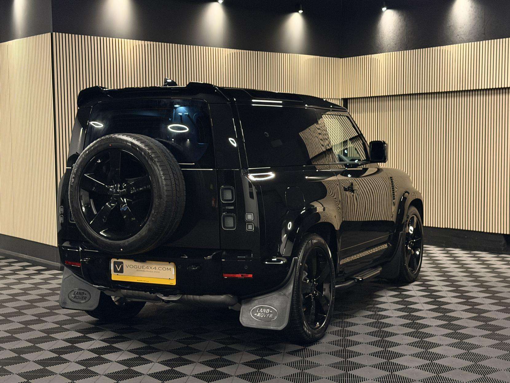 2025 LAND ROVER DEFENDER 90 2025 LAND ROVER DEFENDER 90