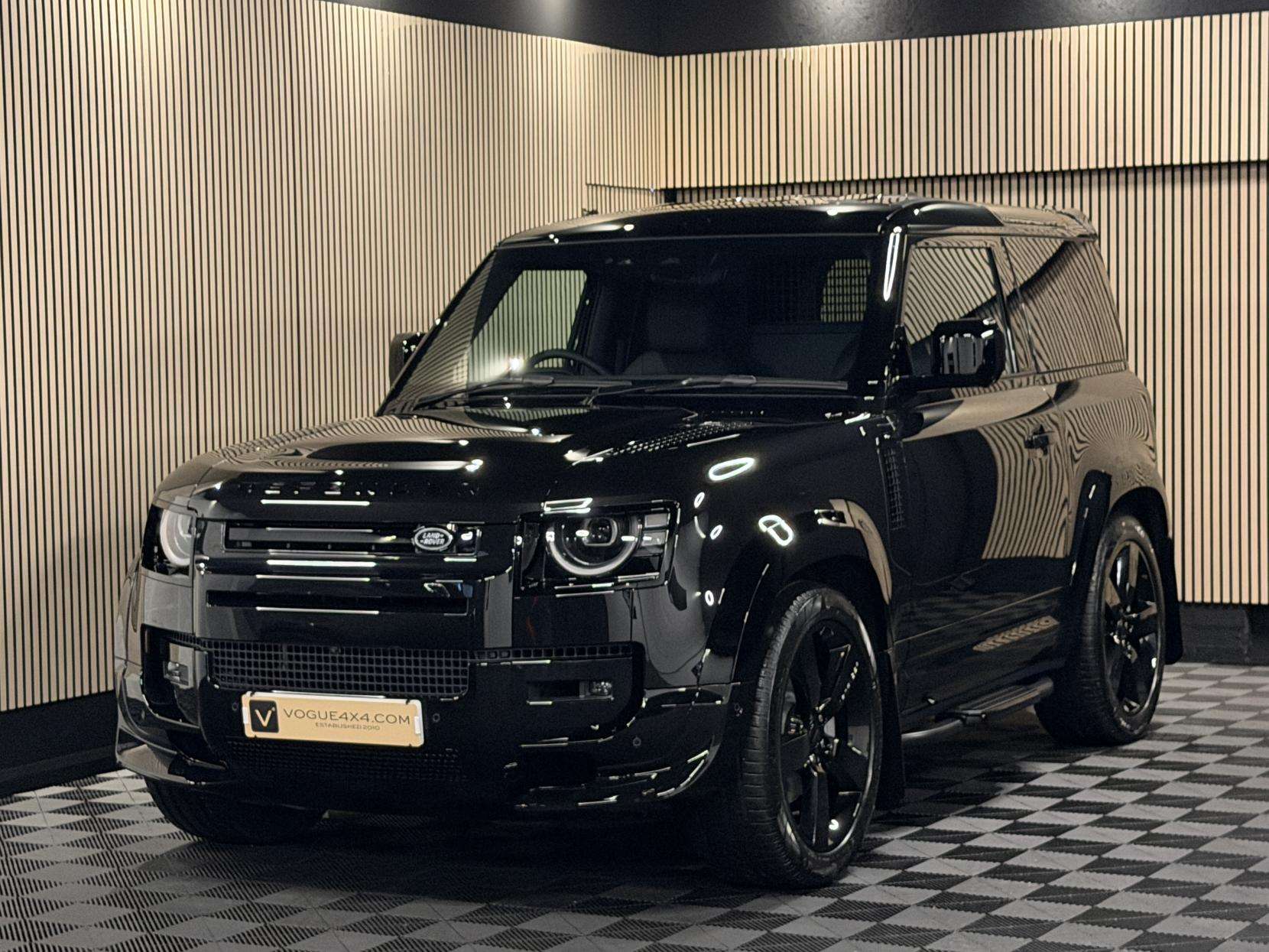 2025 LAND ROVER DEFENDER 90 2025 LAND ROVER DEFENDER 90