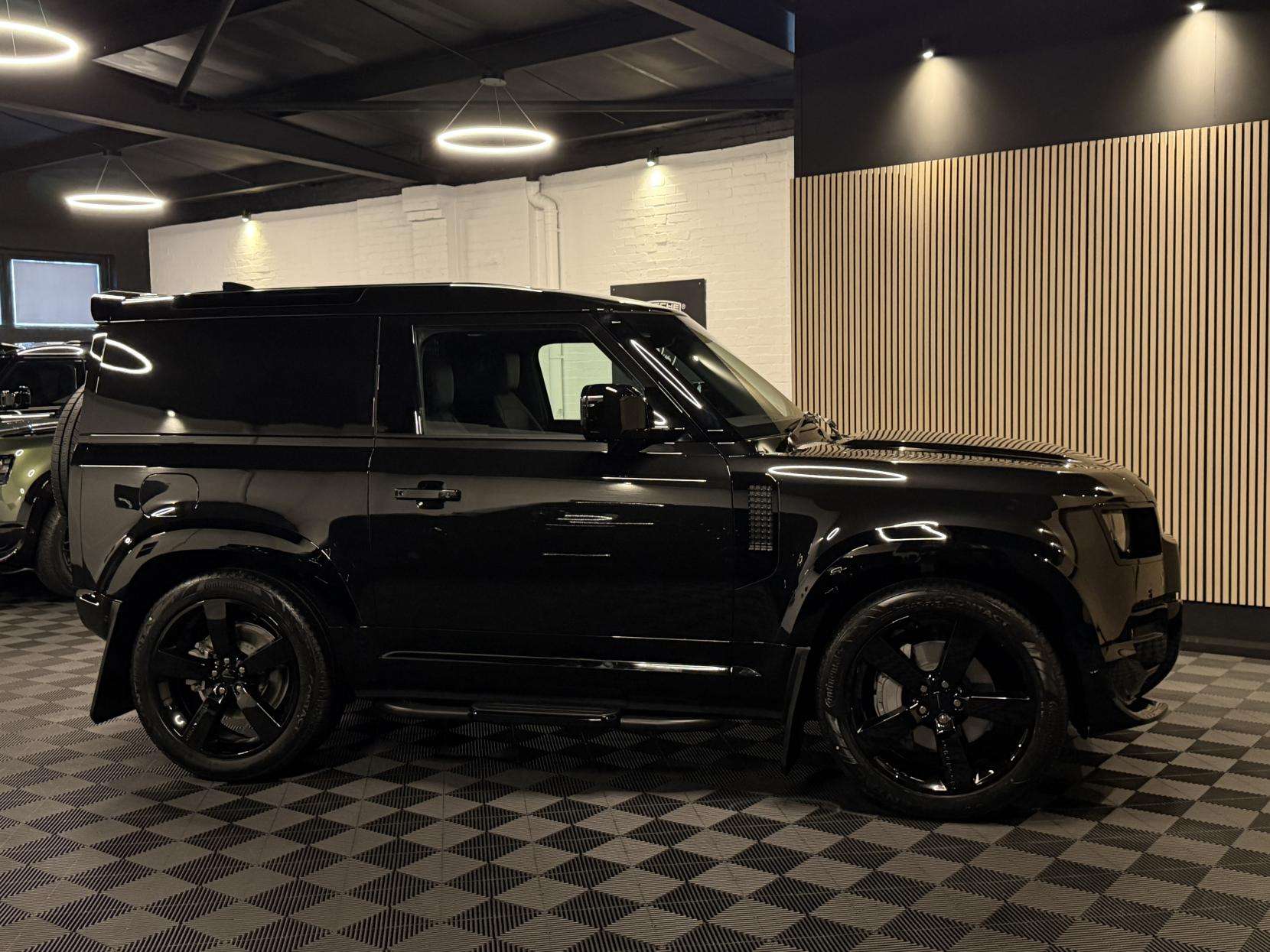 2025 LAND ROVER DEFENDER 90 2025 LAND ROVER DEFENDER 90