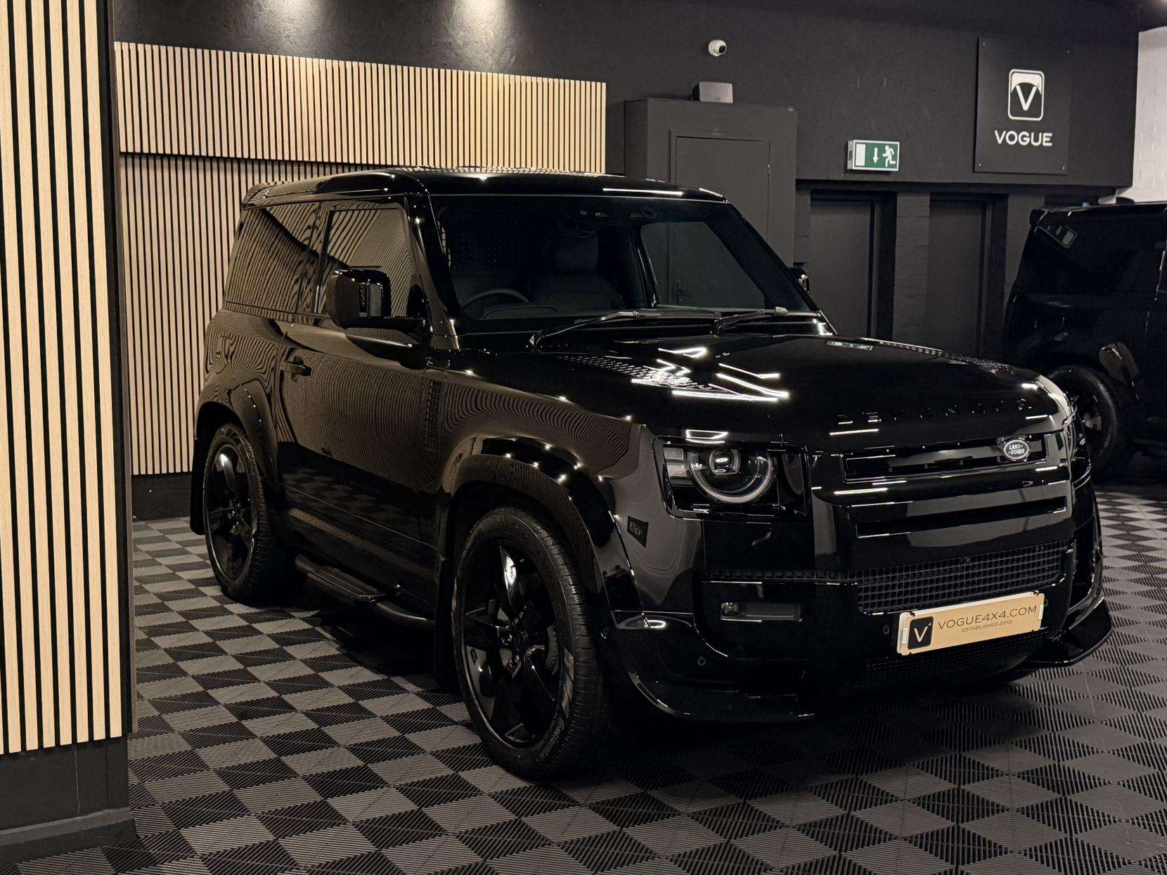 2025 LAND ROVER DEFENDER 90 2025 LAND ROVER DEFENDER 90