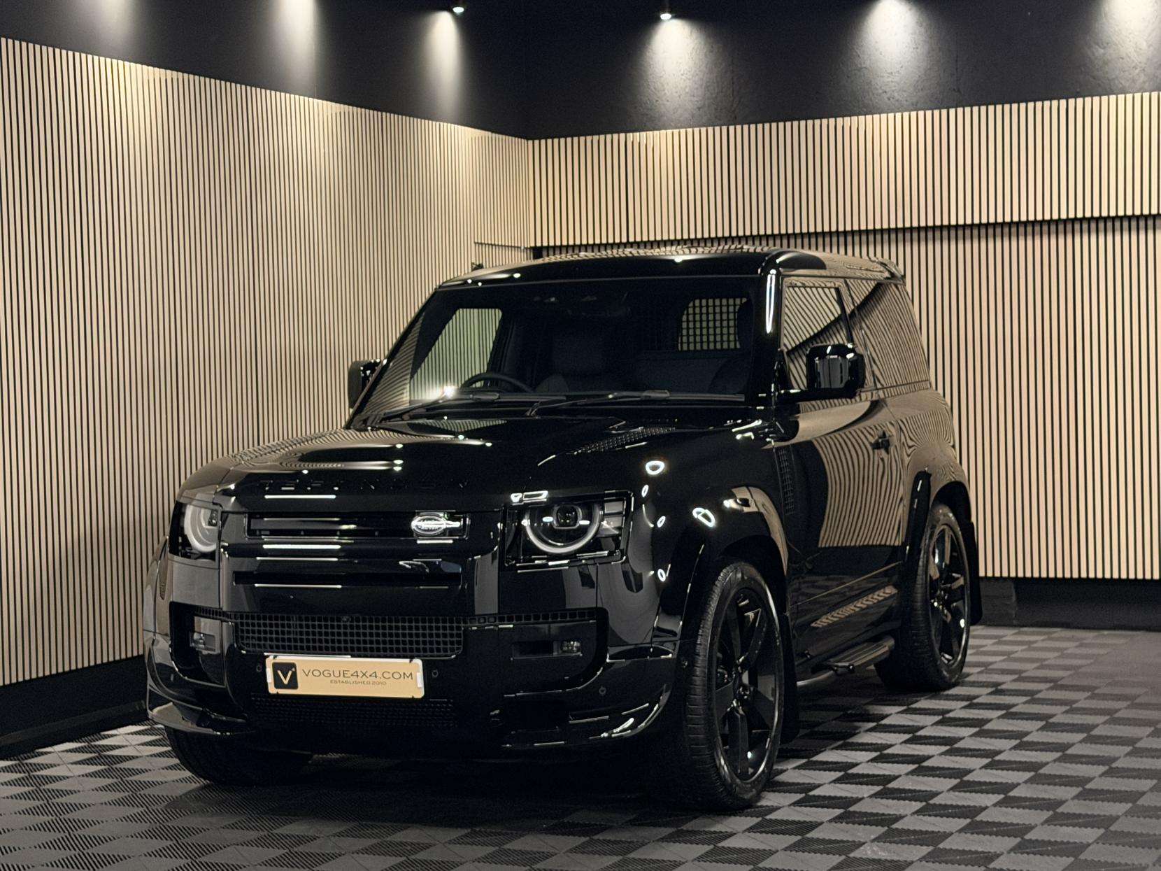 2025 LAND ROVER DEFENDER 90 2025 LAND ROVER DEFENDER 90