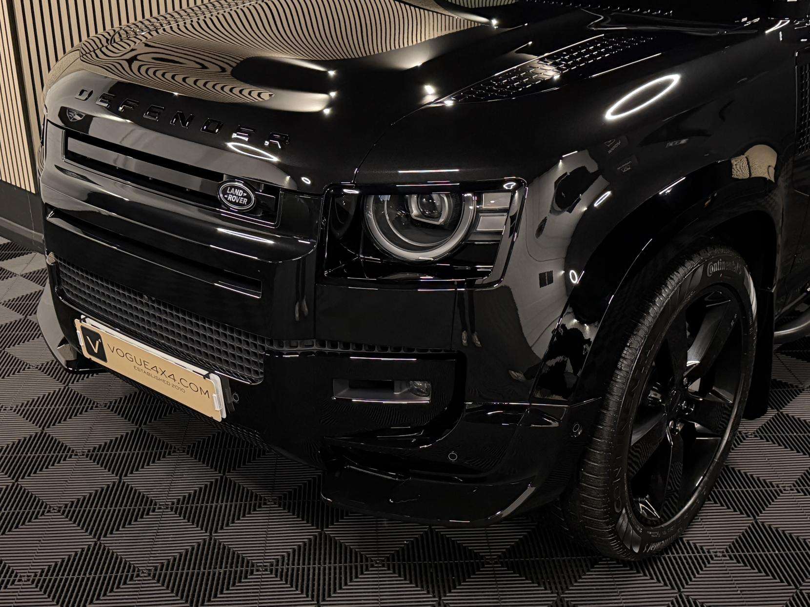 2025 LAND ROVER DEFENDER 90 2025 LAND ROVER DEFENDER 90