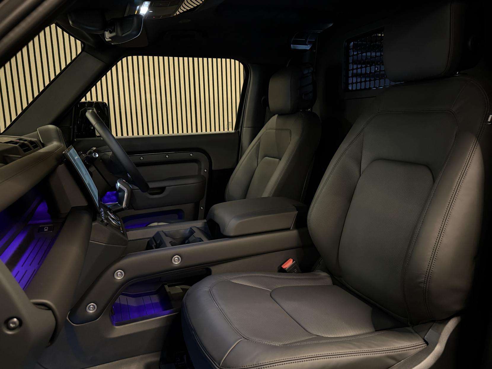 2025 LAND ROVER DEFENDER 90 2025 LAND ROVER DEFENDER 90