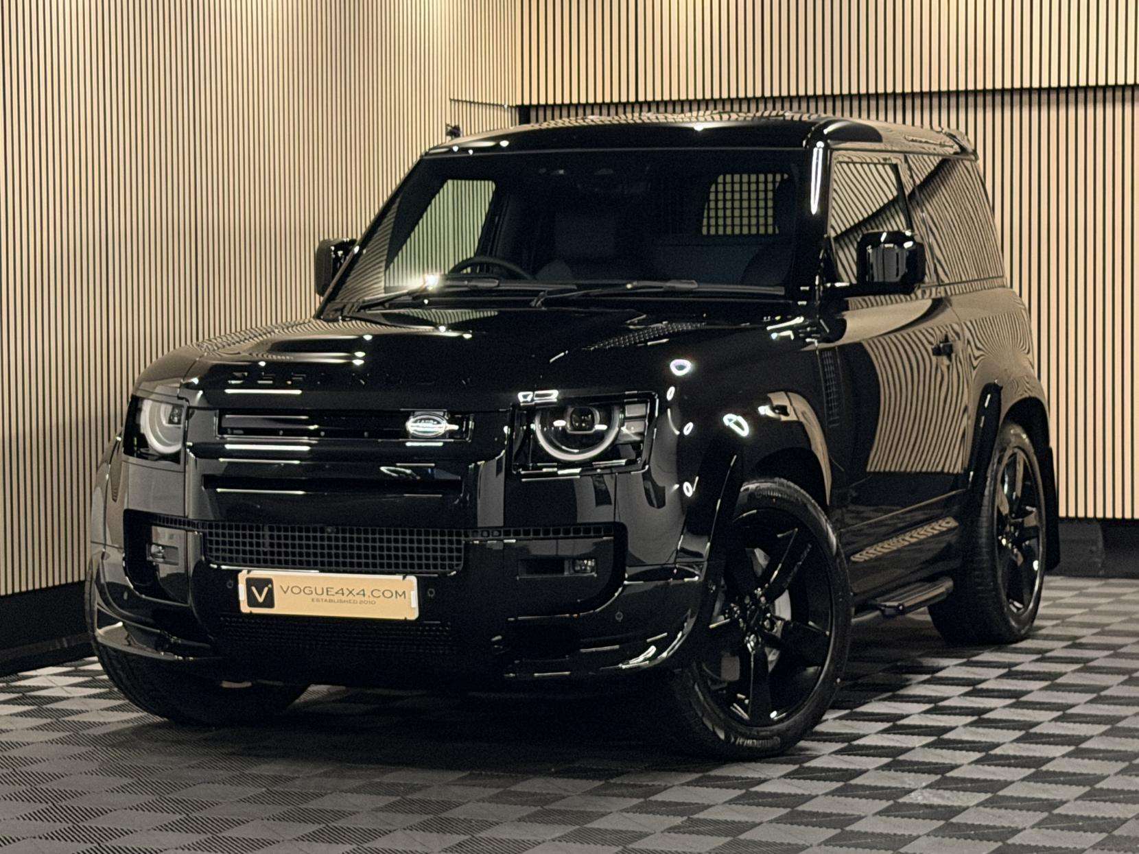 2025 LAND ROVER DEFENDER 90 2025 LAND ROVER DEFENDER 90