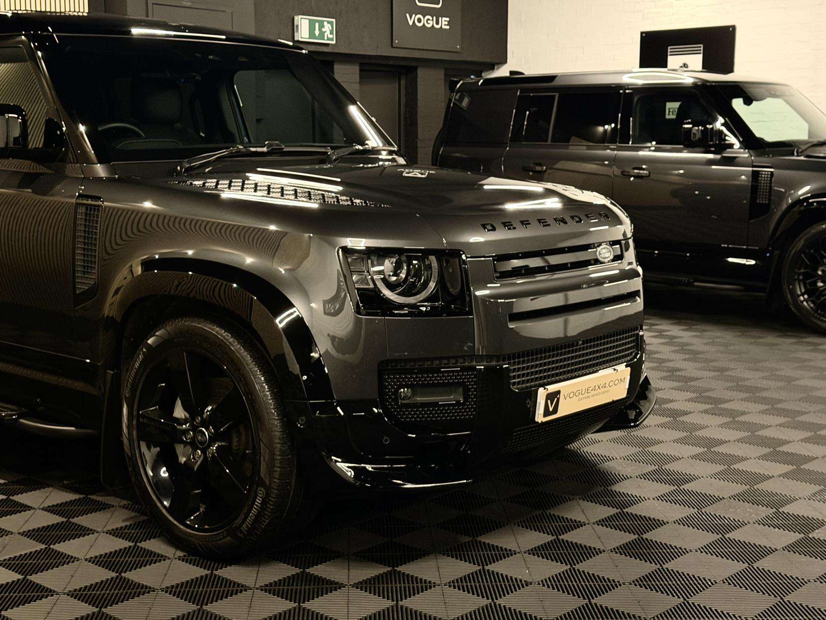 2024 LAND ROVER DEFENDER 110 2024 LAND ROVER DEFENDER 110