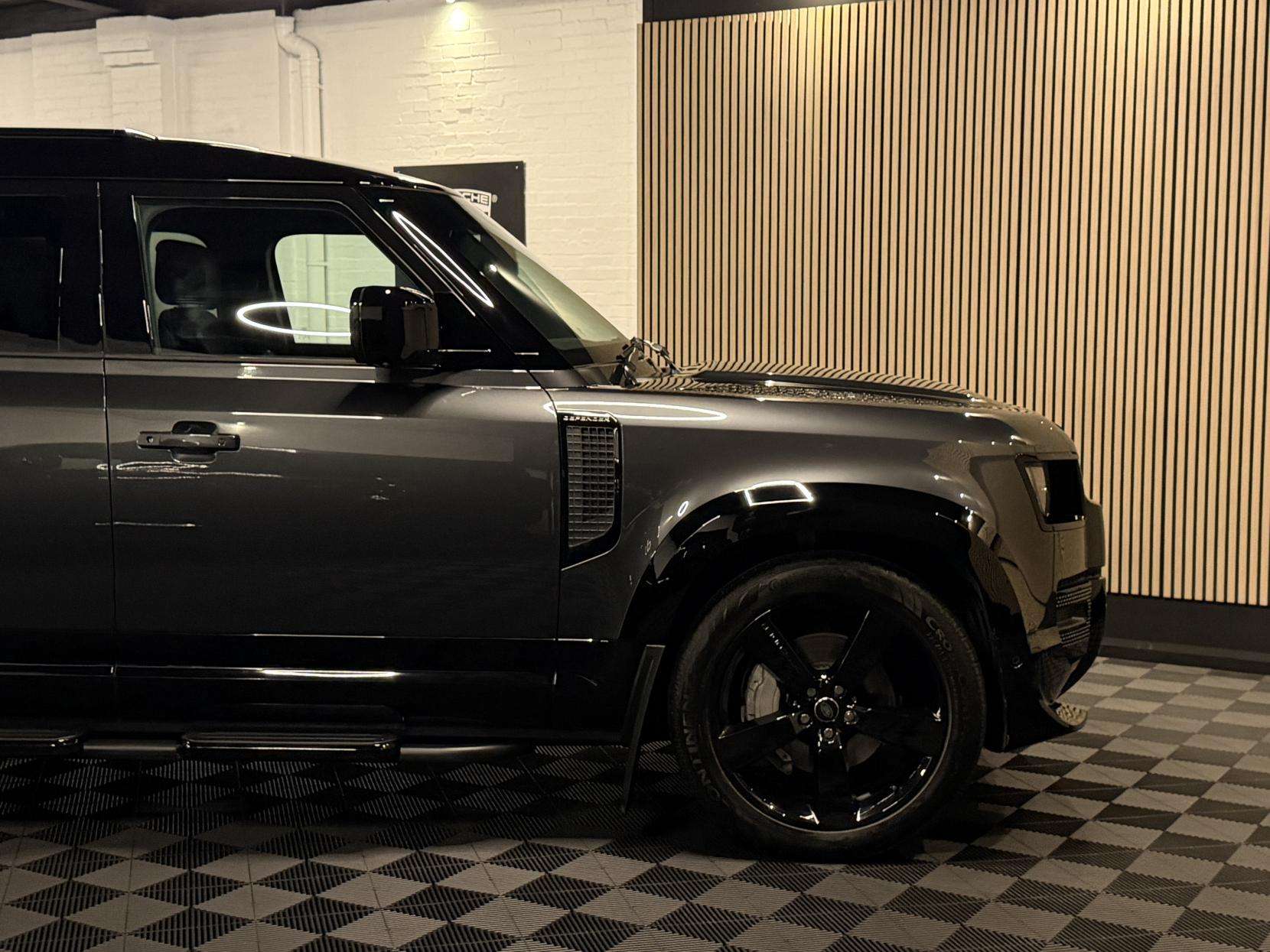 2024 LAND ROVER DEFENDER 110 2024 LAND ROVER DEFENDER 110