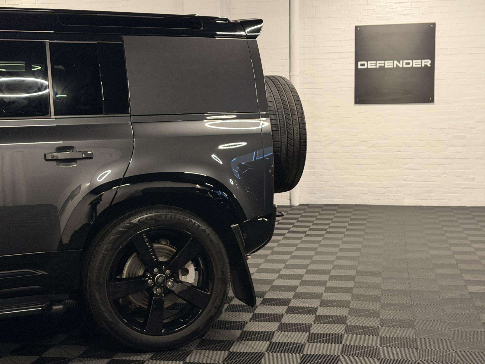 2024 LAND ROVER DEFENDER 110 2024 LAND ROVER DEFENDER 110