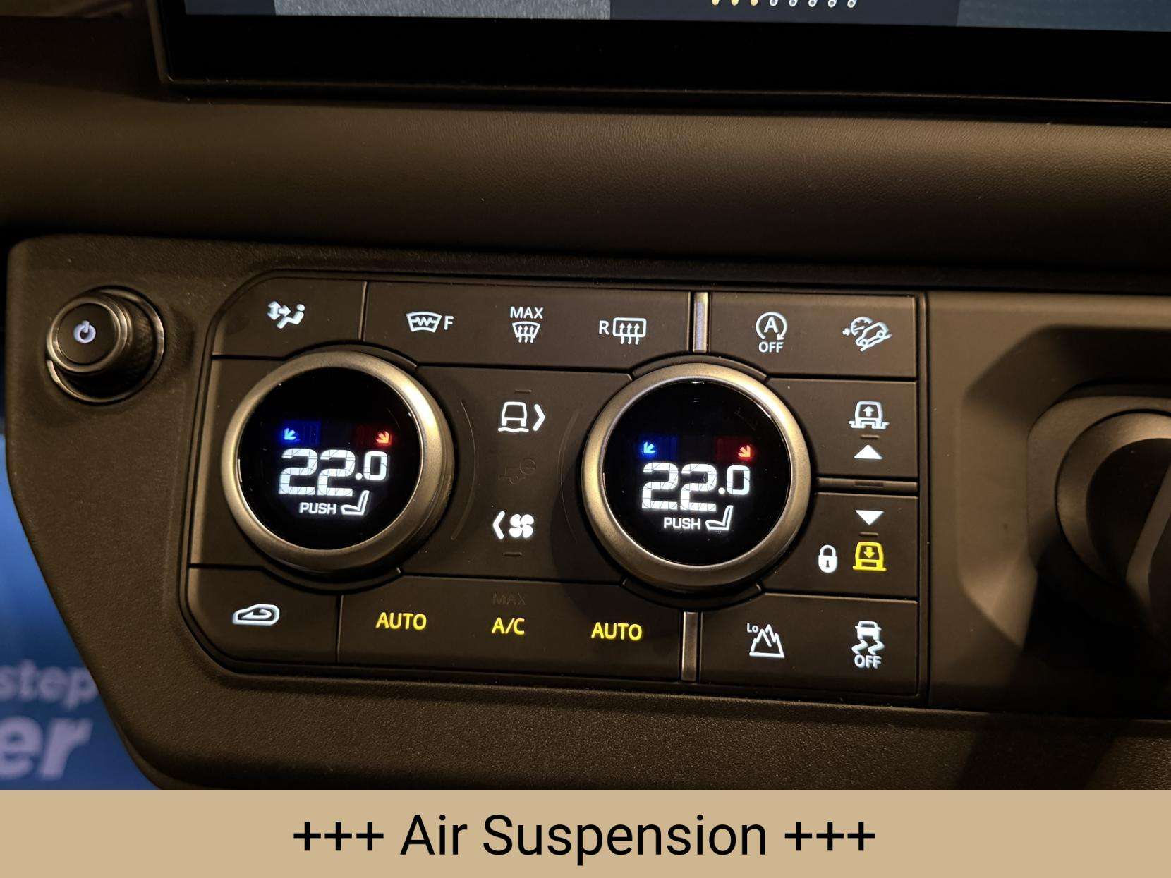 2024 LAND ROVER DEFENDER 110 2024 LAND ROVER DEFENDER 110