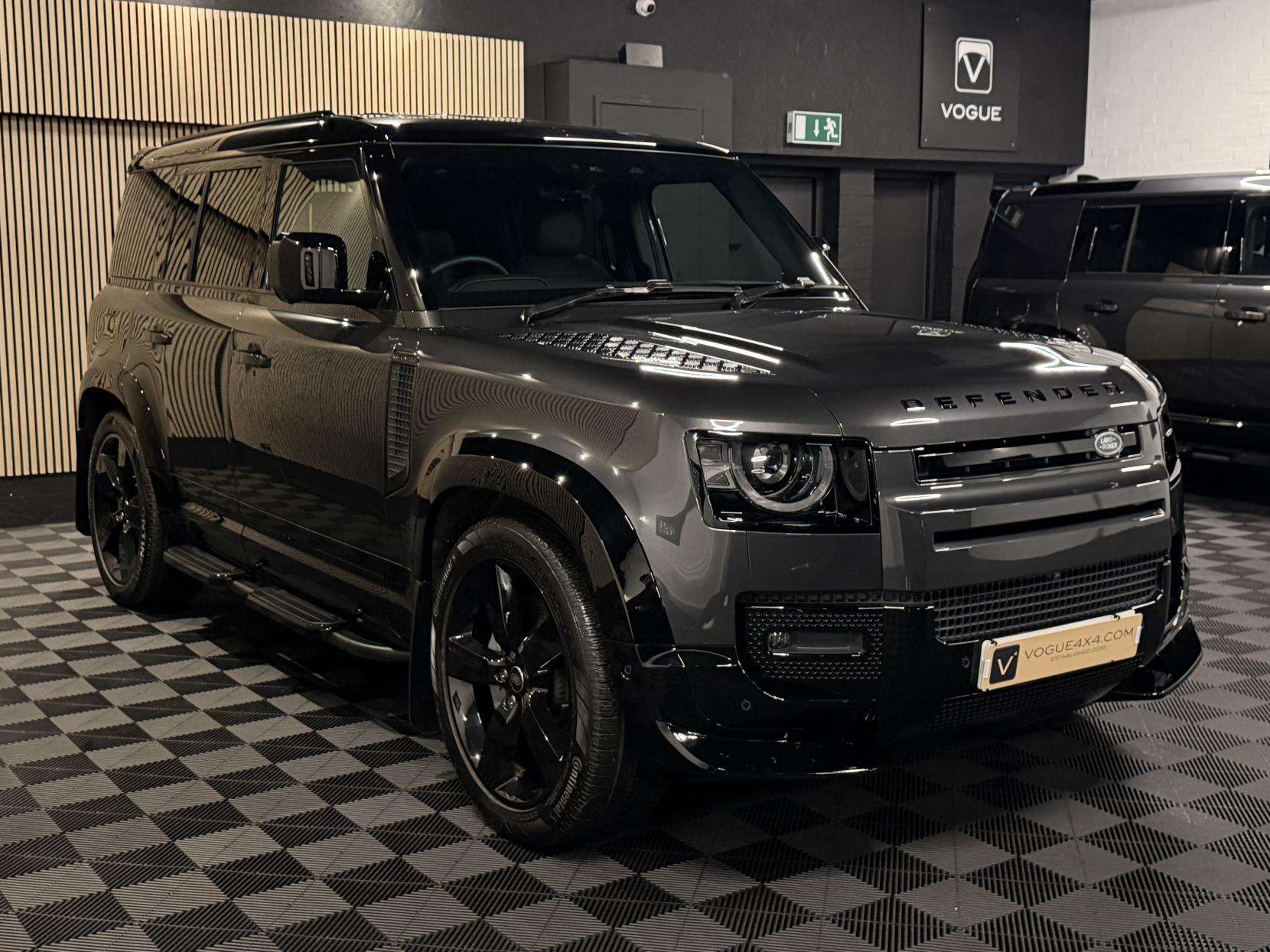 2024 LAND ROVER DEFENDER 110 2024 LAND ROVER DEFENDER 110