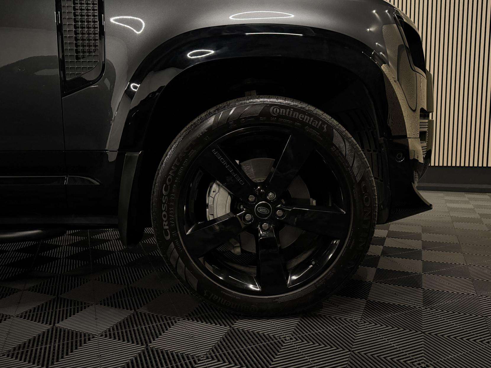 2023 LAND ROVER DEFENDER 110 2023 LAND ROVER DEFENDER 110