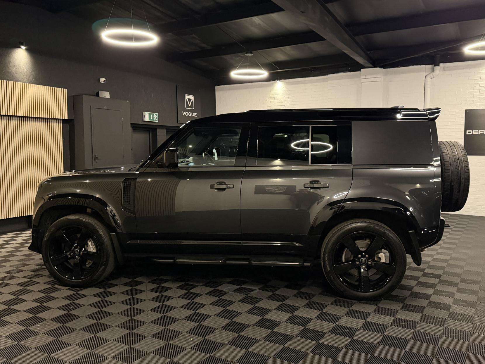 2023 LAND ROVER DEFENDER 110 2023 LAND ROVER DEFENDER 110