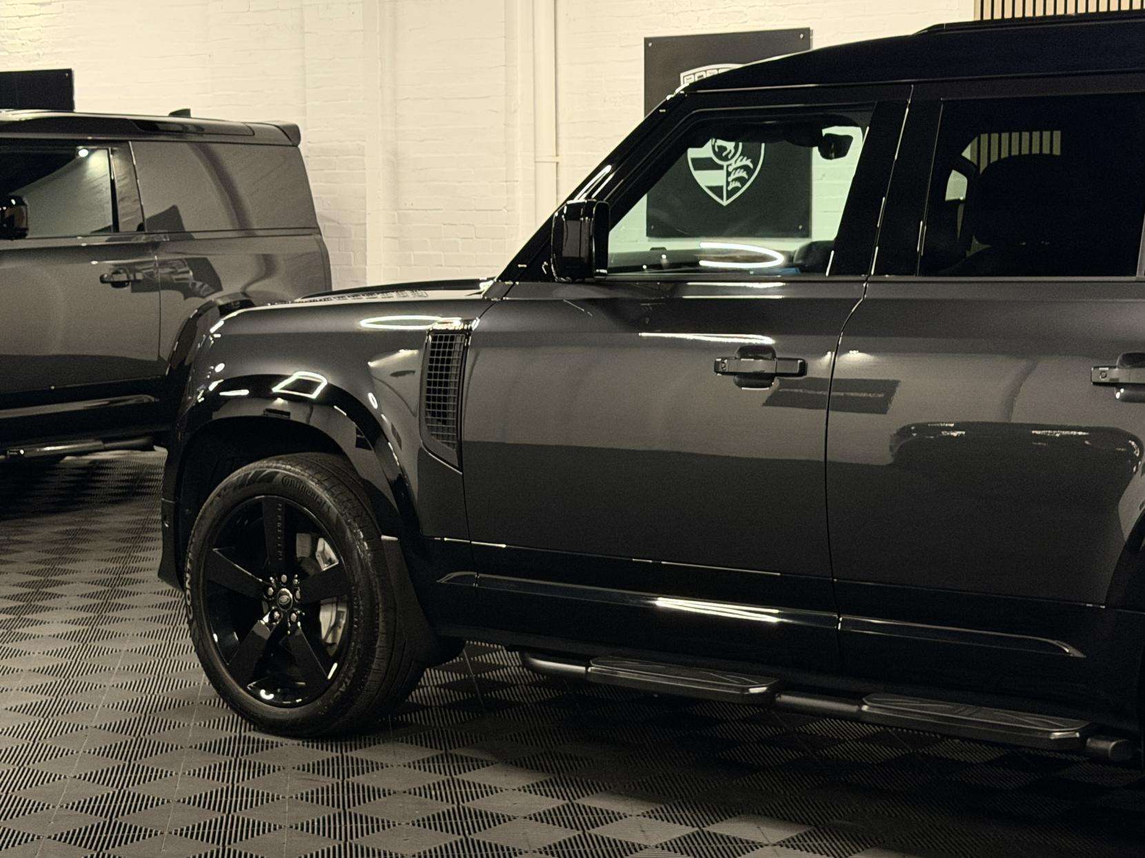 2023 LAND ROVER DEFENDER 110 2023 LAND ROVER DEFENDER 110