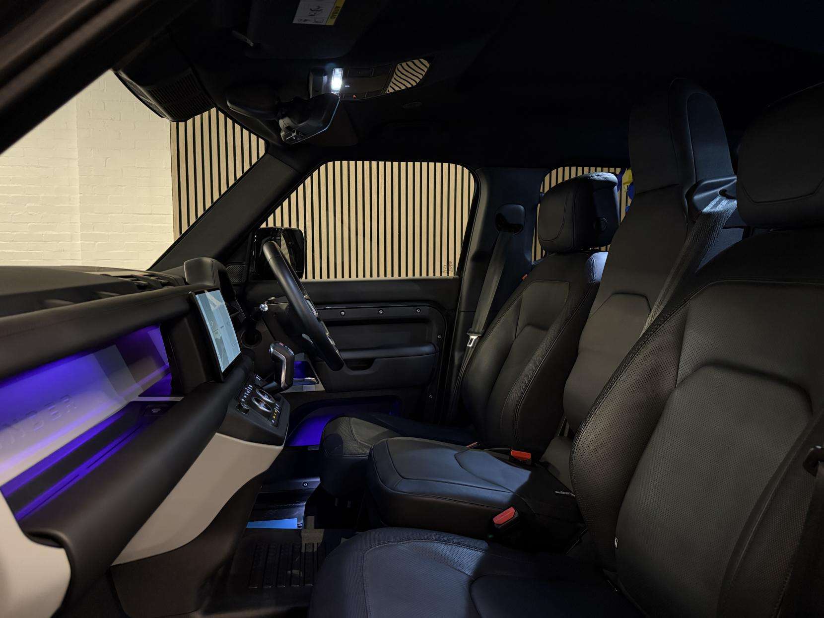 2023 LAND ROVER DEFENDER 110 2023 LAND ROVER DEFENDER 110