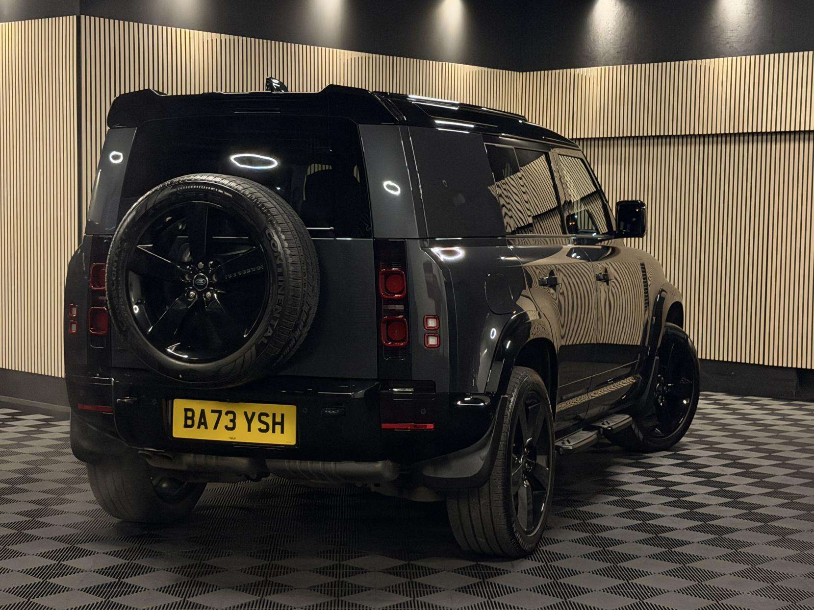 2023 LAND ROVER DEFENDER 110 2023 LAND ROVER DEFENDER 110