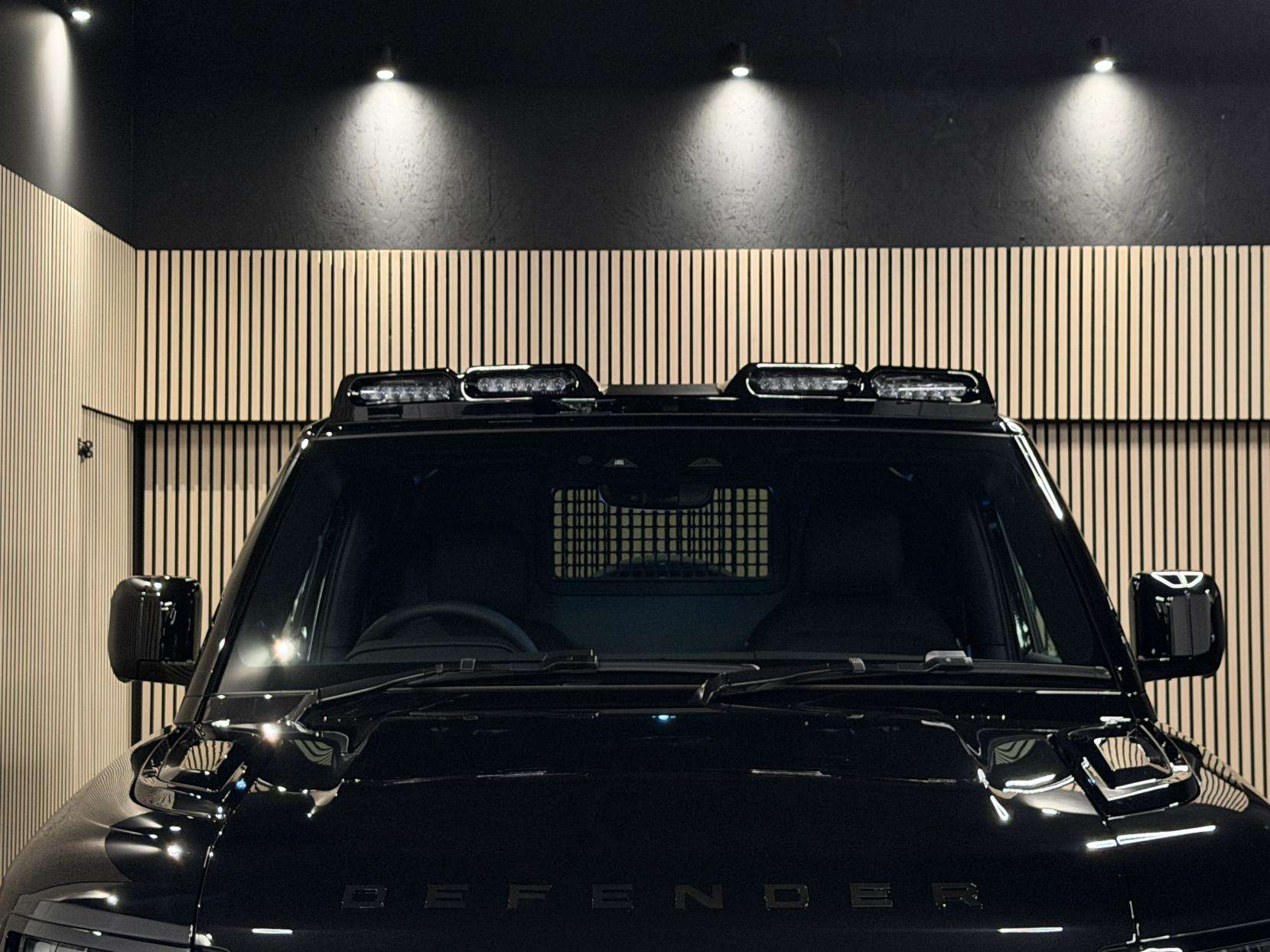 2025 LAND ROVER DEFENDER 90 2025 LAND ROVER DEFENDER 90