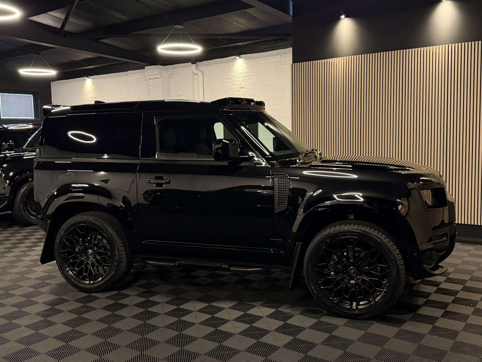 2025 LAND ROVER DEFENDER 90 2025 LAND ROVER DEFENDER 90