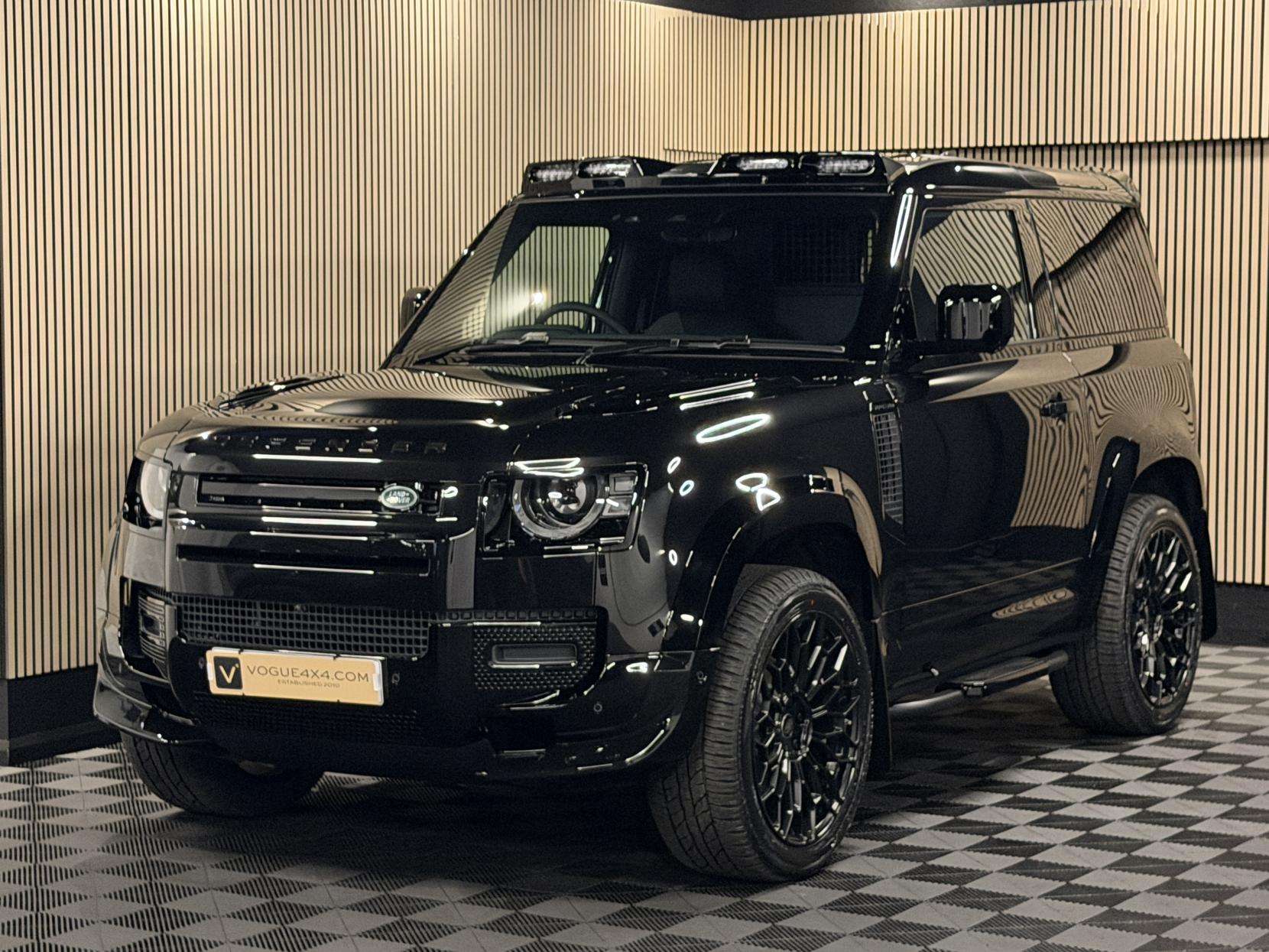 2025 LAND ROVER DEFENDER 90 2025 LAND ROVER DEFENDER 90