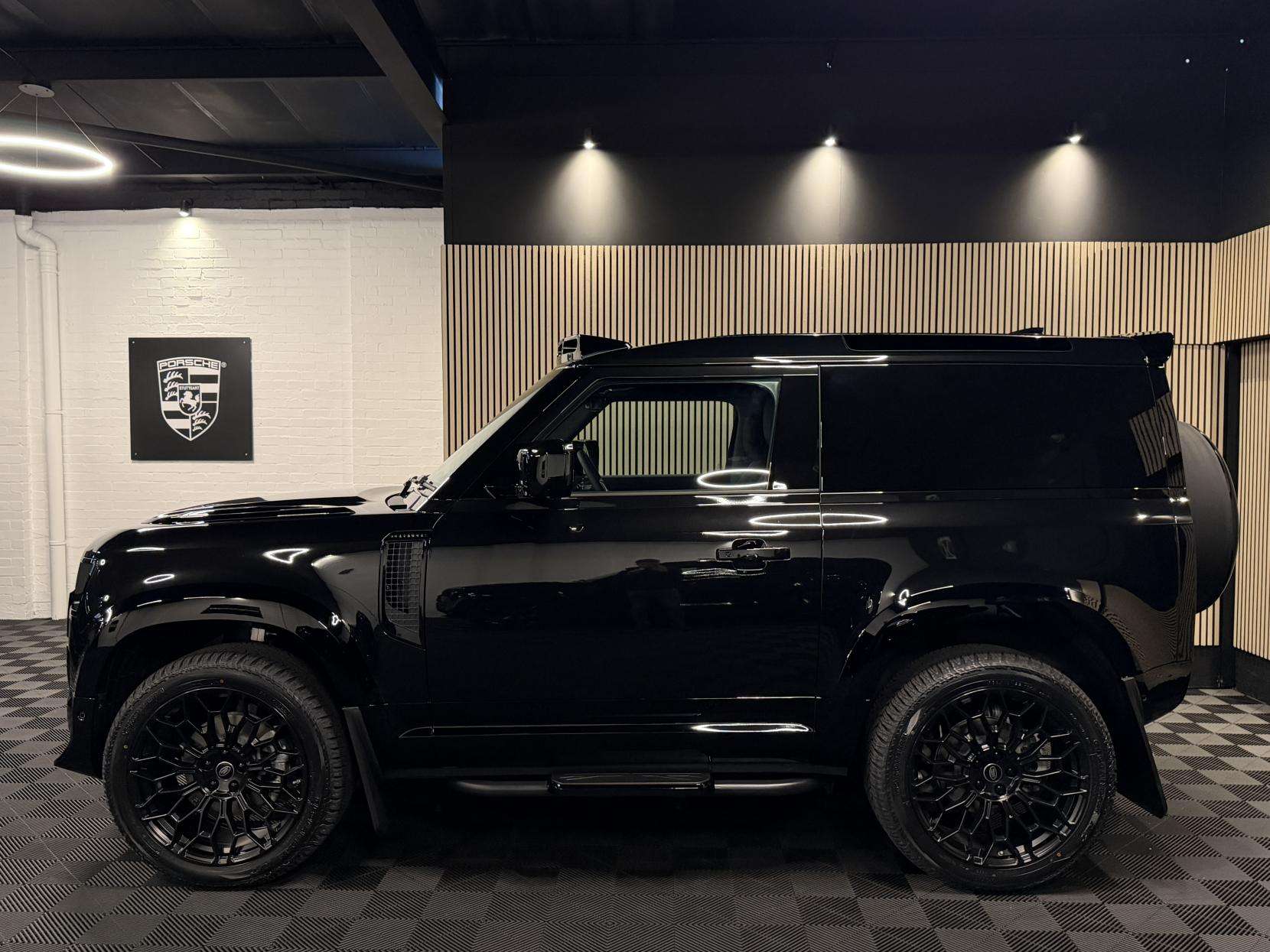 2025 LAND ROVER DEFENDER 90 2025 LAND ROVER DEFENDER 90