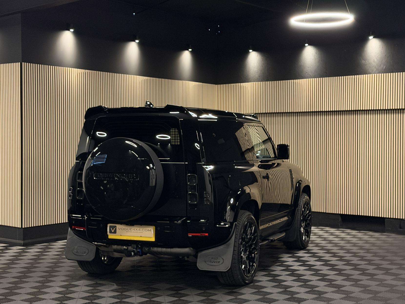 2025 LAND ROVER DEFENDER 90 2025 LAND ROVER DEFENDER 90