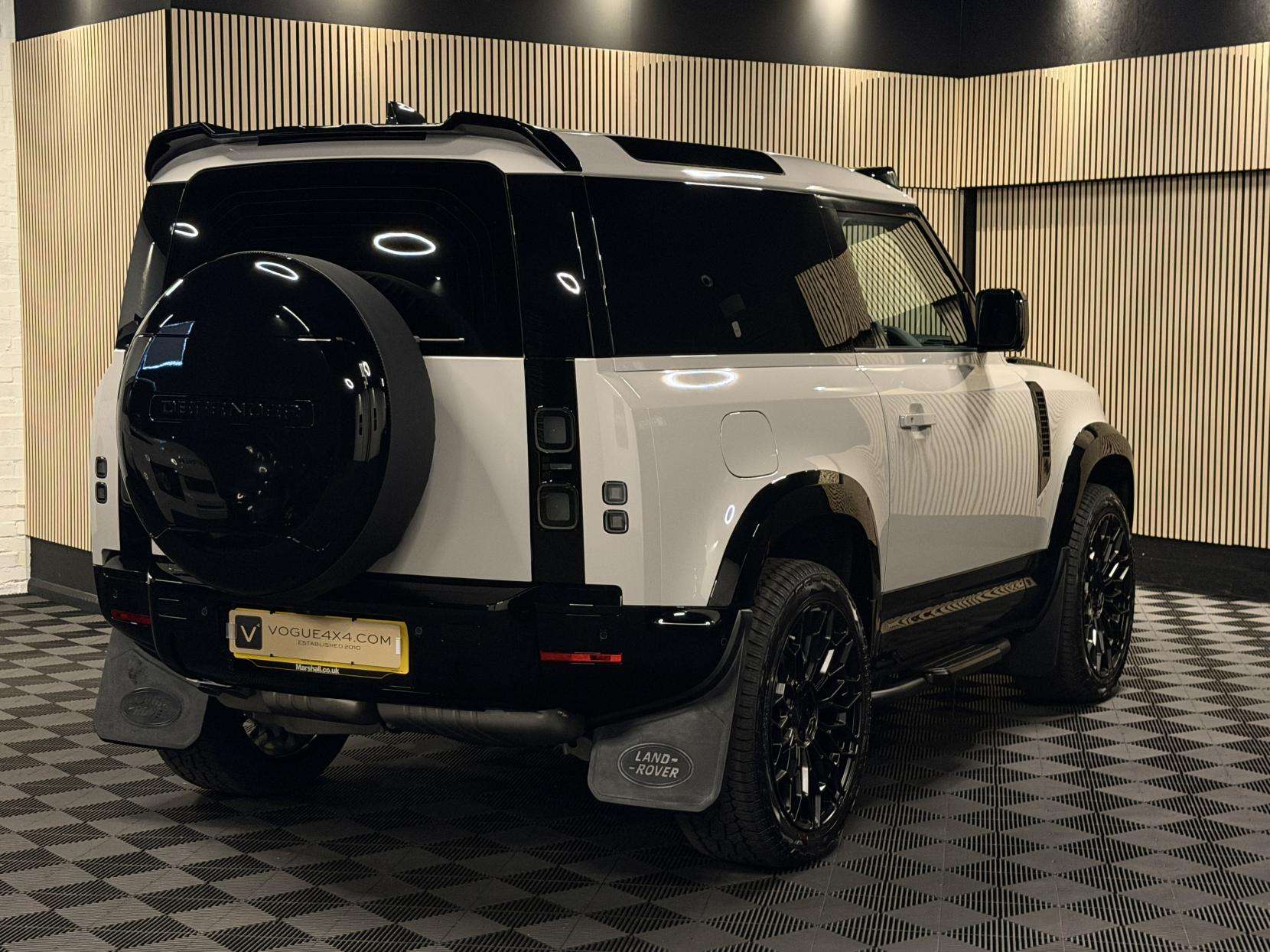 2026 LAND ROVER DEFENDER 90 2026 LAND ROVER DEFENDER 90