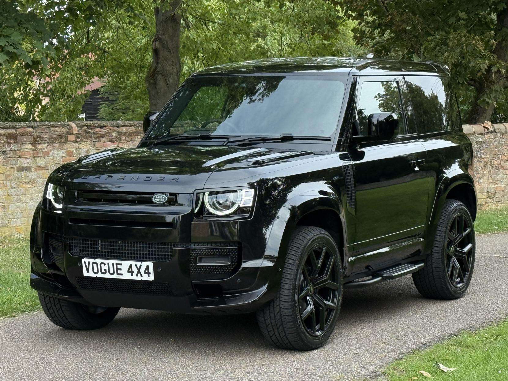 2025 LAND ROVER DEFENDER 90 2025 LAND ROVER DEFENDER 90