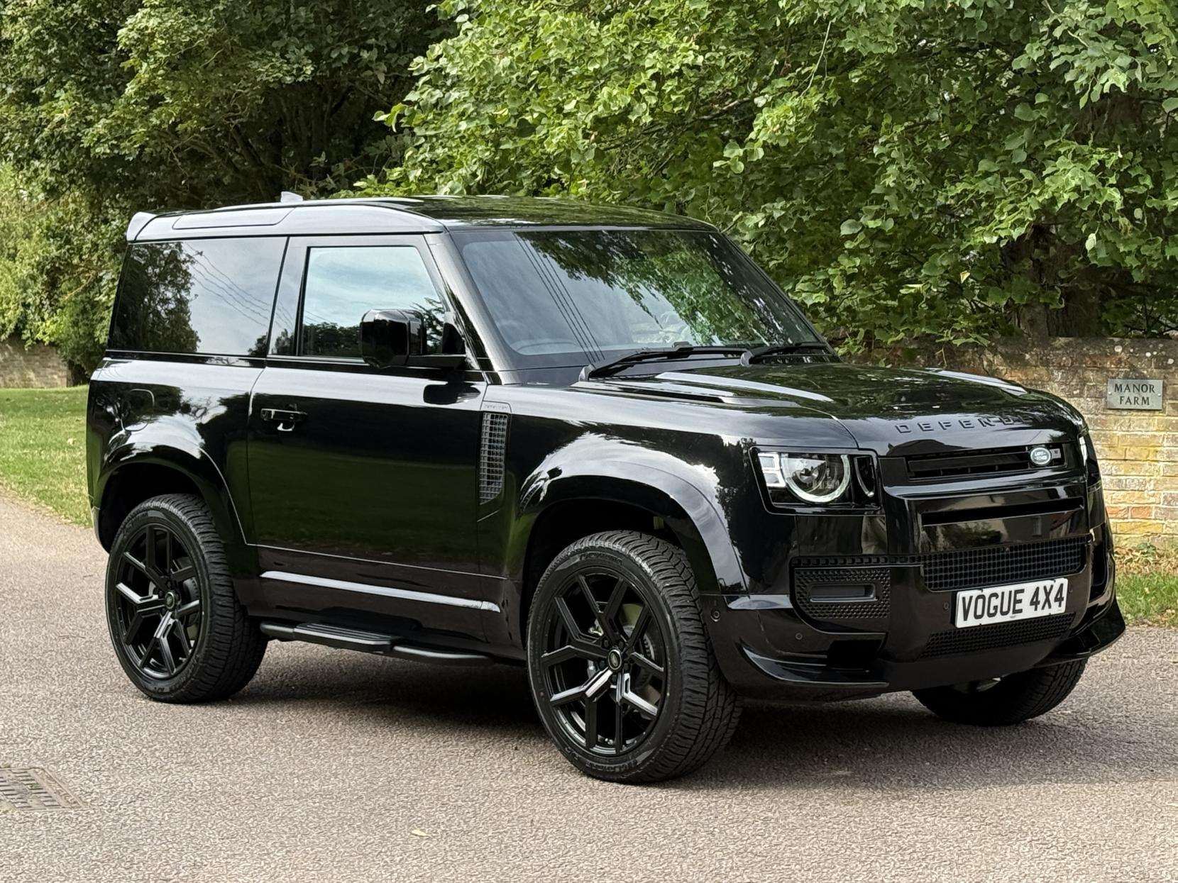 2025 LAND ROVER DEFENDER 90 2025 LAND ROVER DEFENDER 90