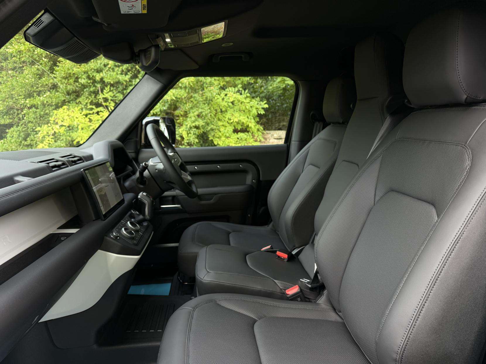 2025 LAND ROVER DEFENDER 90 2025 LAND ROVER DEFENDER 90