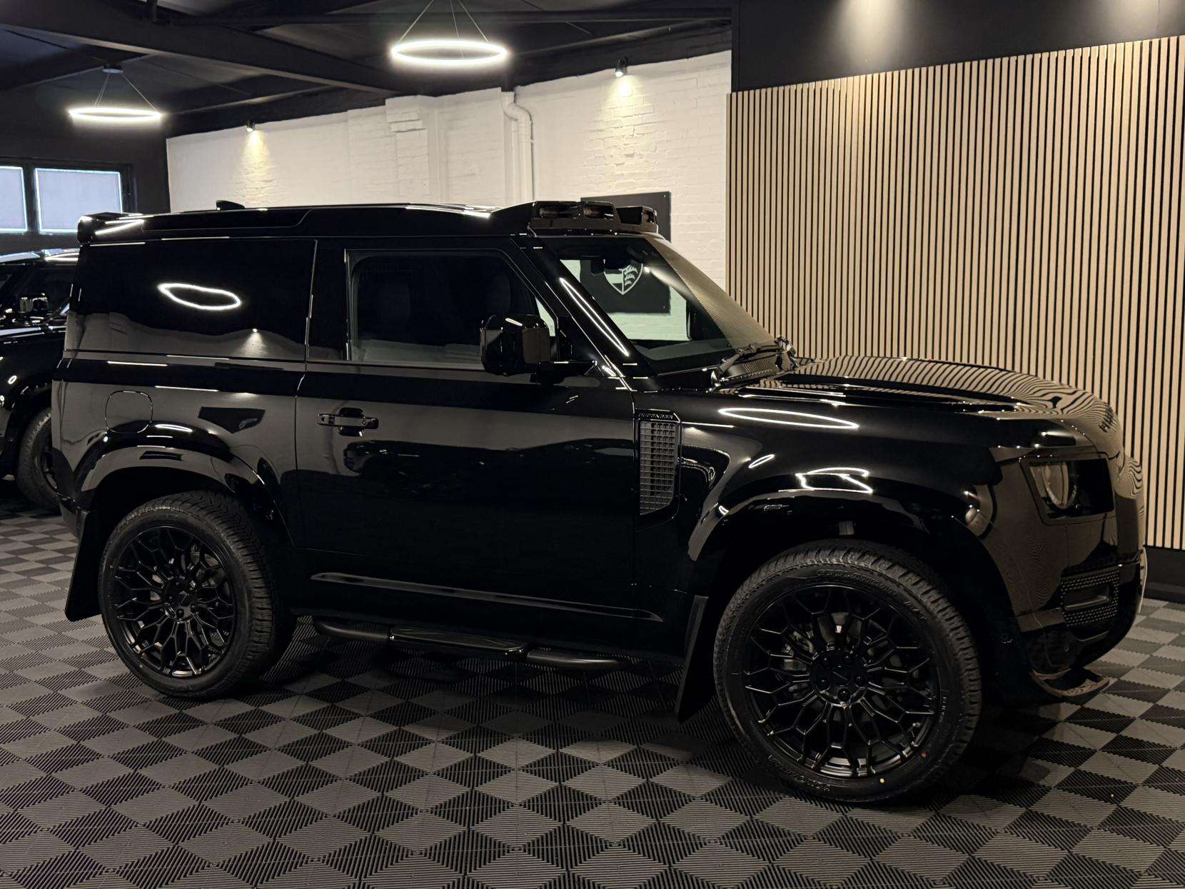 2025 LAND ROVER DEFENDER 90 2025 LAND ROVER DEFENDER 90