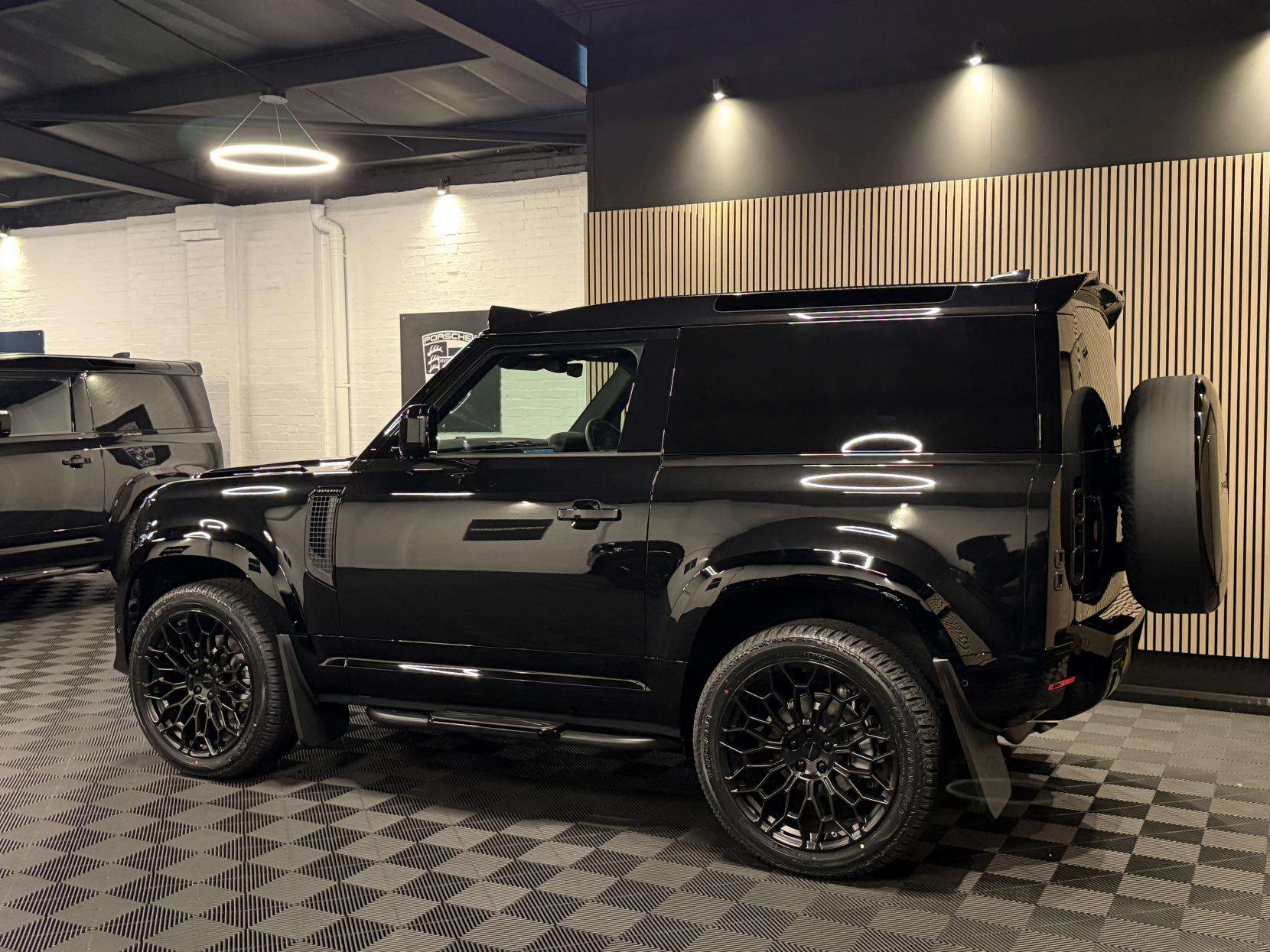 2025 LAND ROVER DEFENDER 90 2025 LAND ROVER DEFENDER 90