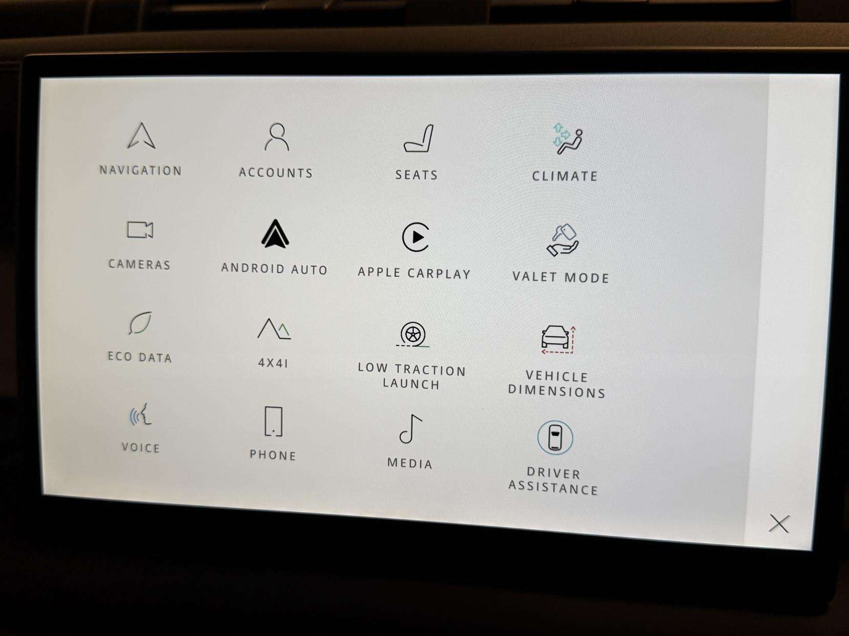 2025 LAND ROVER DEFENDER 90 2025 LAND ROVER DEFENDER 90