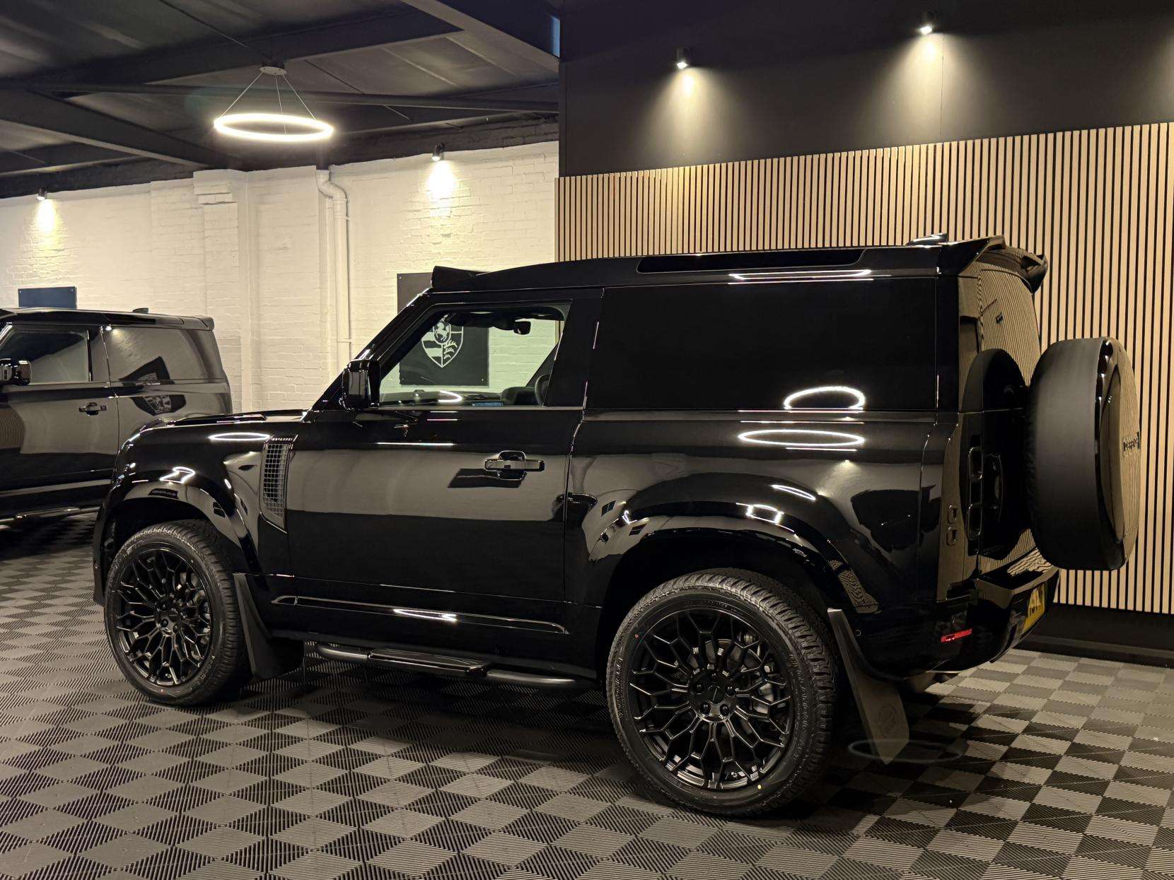 2025 LAND ROVER DEFENDER 90 2025 LAND ROVER DEFENDER 90