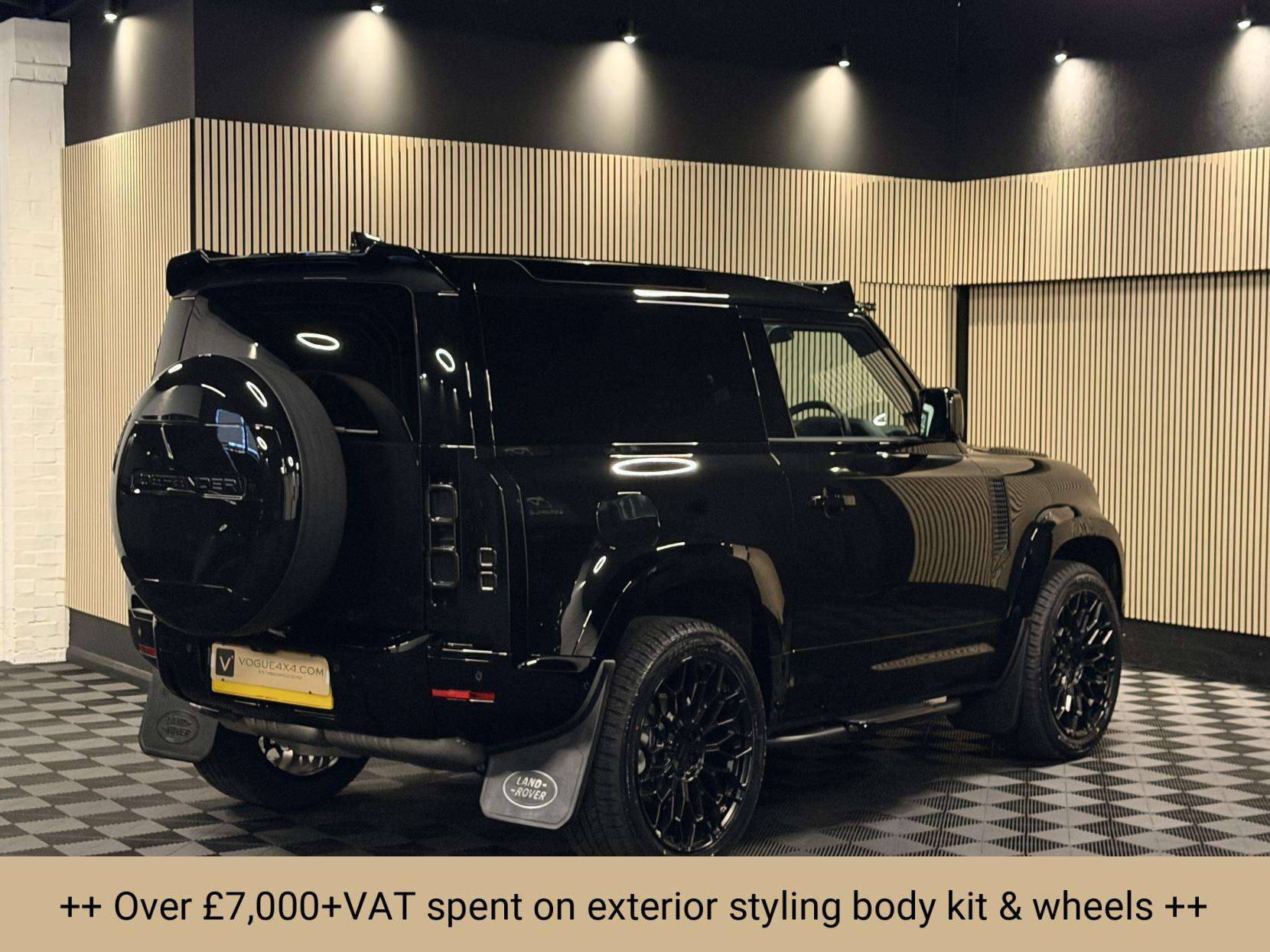 2025 LAND ROVER DEFENDER 90 2025 LAND ROVER DEFENDER 90